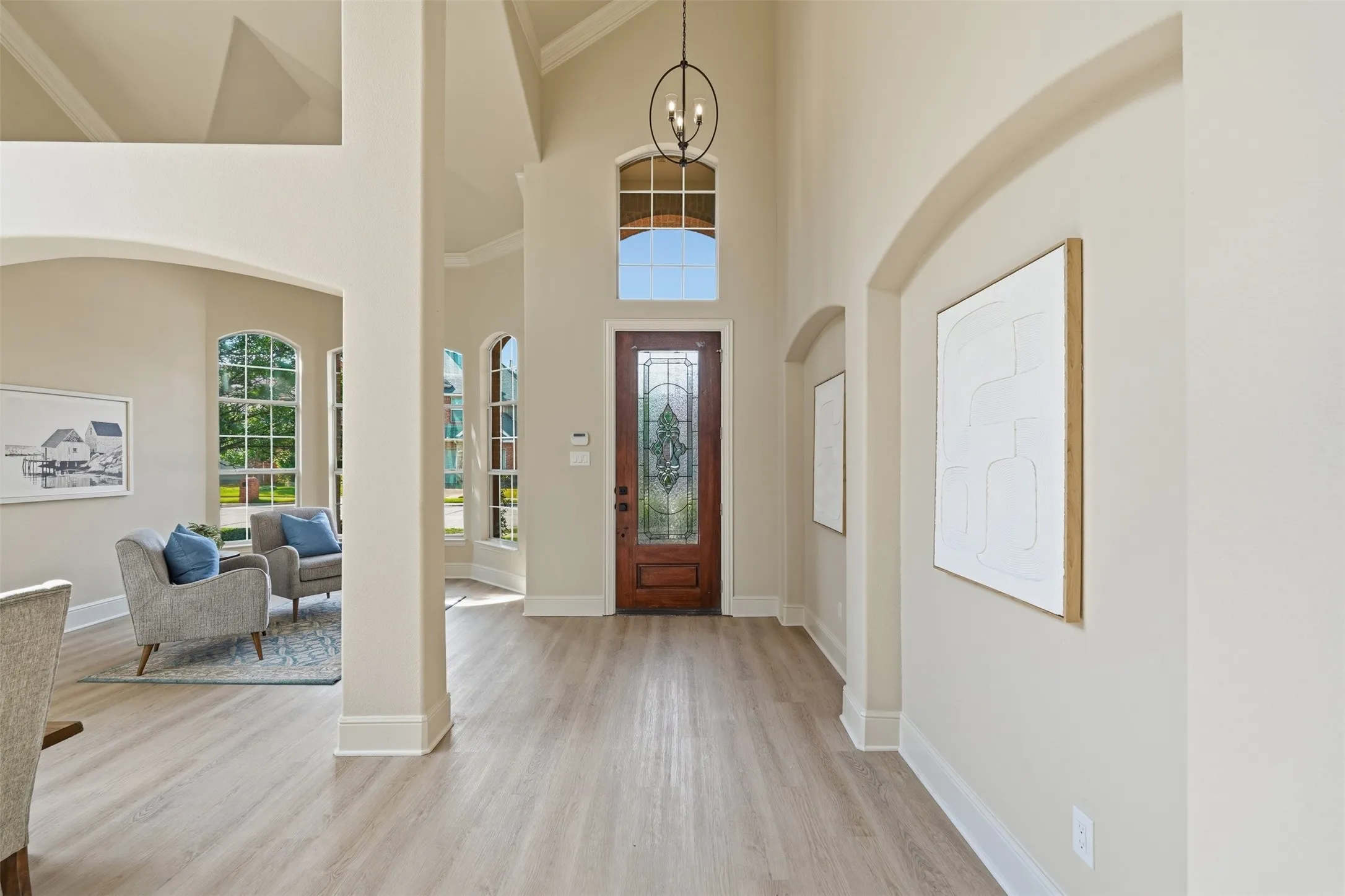 Single Family Residence For Sale in Dallas County , 1315 Valley Vista Drive, Irving, Texas 75063, 4 Bedroom, 3 Bathroom, 2 Garage spaces, 2,713 Sqft, built in 2006, mls#21371059, Real Estate Agent in Irving, Homes For Sale in Dallas county, Homes For Sale in Irving, Realtor in Irving Texas, Real Estate Brokerage Independent Realty Texas, Luminita Cordes Realtor