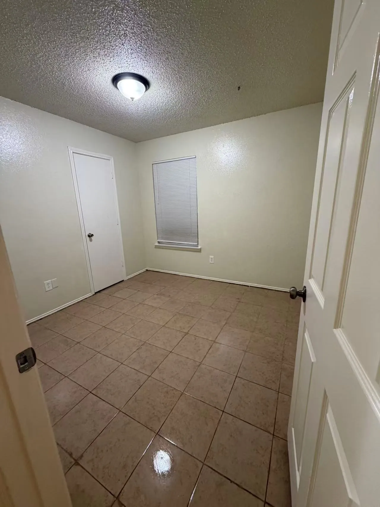 Single Family Residence For Rent in Dallas County , 1607 Windmill Lane, Mesquite, Texas 75149, 3 Bedroom, 2 Bathroom, 2 Garage spaces, 1,336 Sqft, built in 1985, mls#21371186, Real Estate Agent in Mesquite, Homes For Rent in Dallas county, Homes For Rent in Mesquite, Realtor in Mesquite Texas, Real Estate Brokerage Independent Realty Texas, Luminita Cordes Realtor