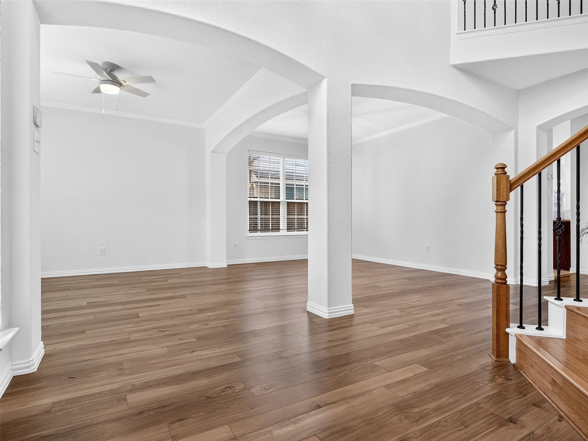 Single Family Residence For Sale in Collin County , 5612 Leven Lane, Mc Kinney, Texas 75070, 4 Bedroom, 4 Bathroom, 2 Garage spaces, 3,214 Sqft, built in 2008, mls#21370906, Real Estate Agent in Mc Kinney, Homes For Sale in Collin county, Homes For Sale in Mc Kinney, Realtor in Mc Kinney Texas, Real Estate Brokerage Independent Realty Texas, Luminita Cordes Realtor