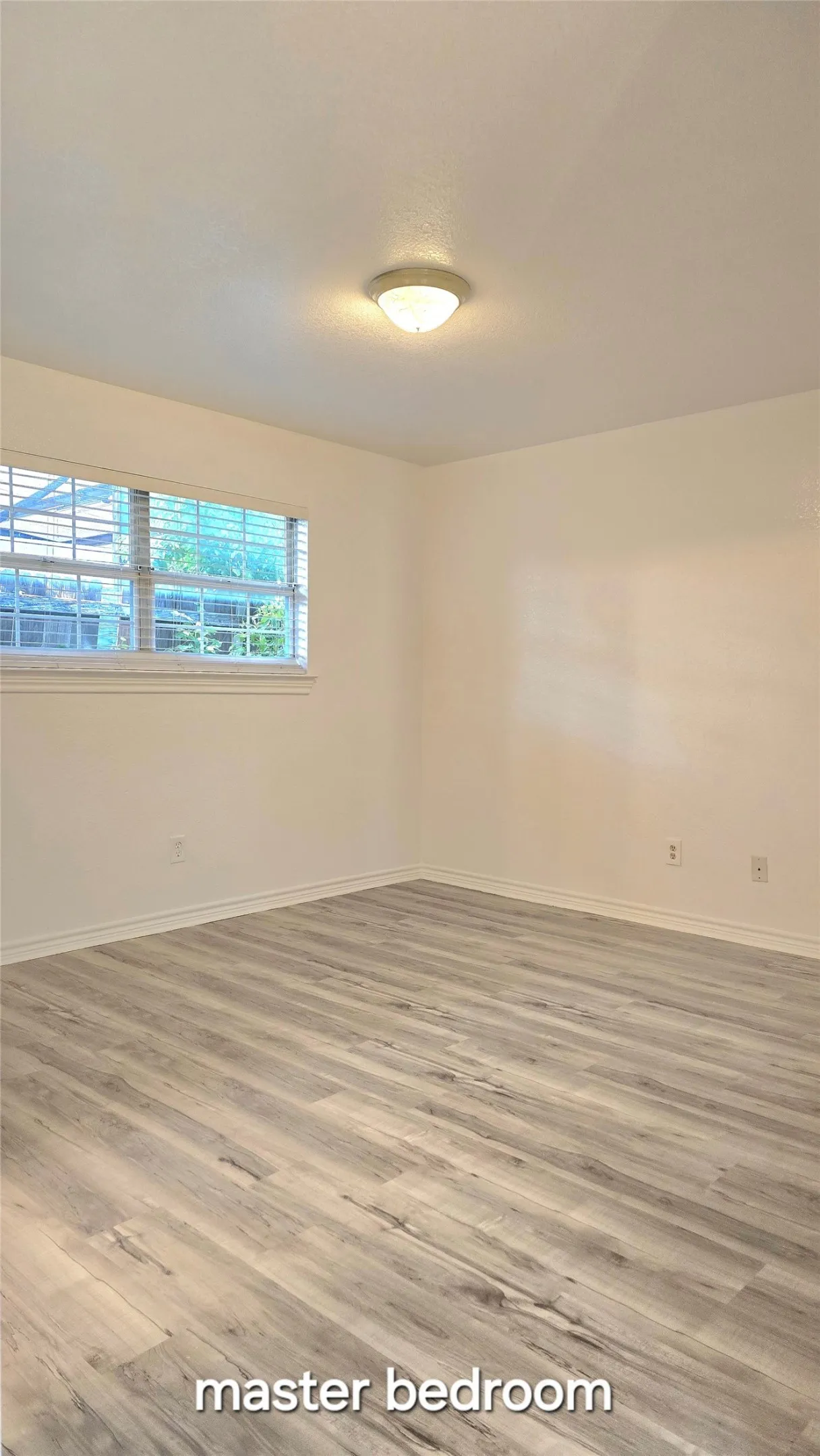 Duplex For Rent in Tarrant County , 5017 Chapman Street 5017, Fort Worth, Texas 76105, 4 Bedroom, 2 Bathroom, Garage spaces, 1,146 Sqft, built in 2006, mls#21371191, Real Estate Agent in Fort Worth, Homes For Rent in Tarrant county, Homes For Rent in Fort Worth, Realtor in Fort Worth Texas, Real Estate Brokerage Independent Realty Texas, Luminita Cordes Realtor