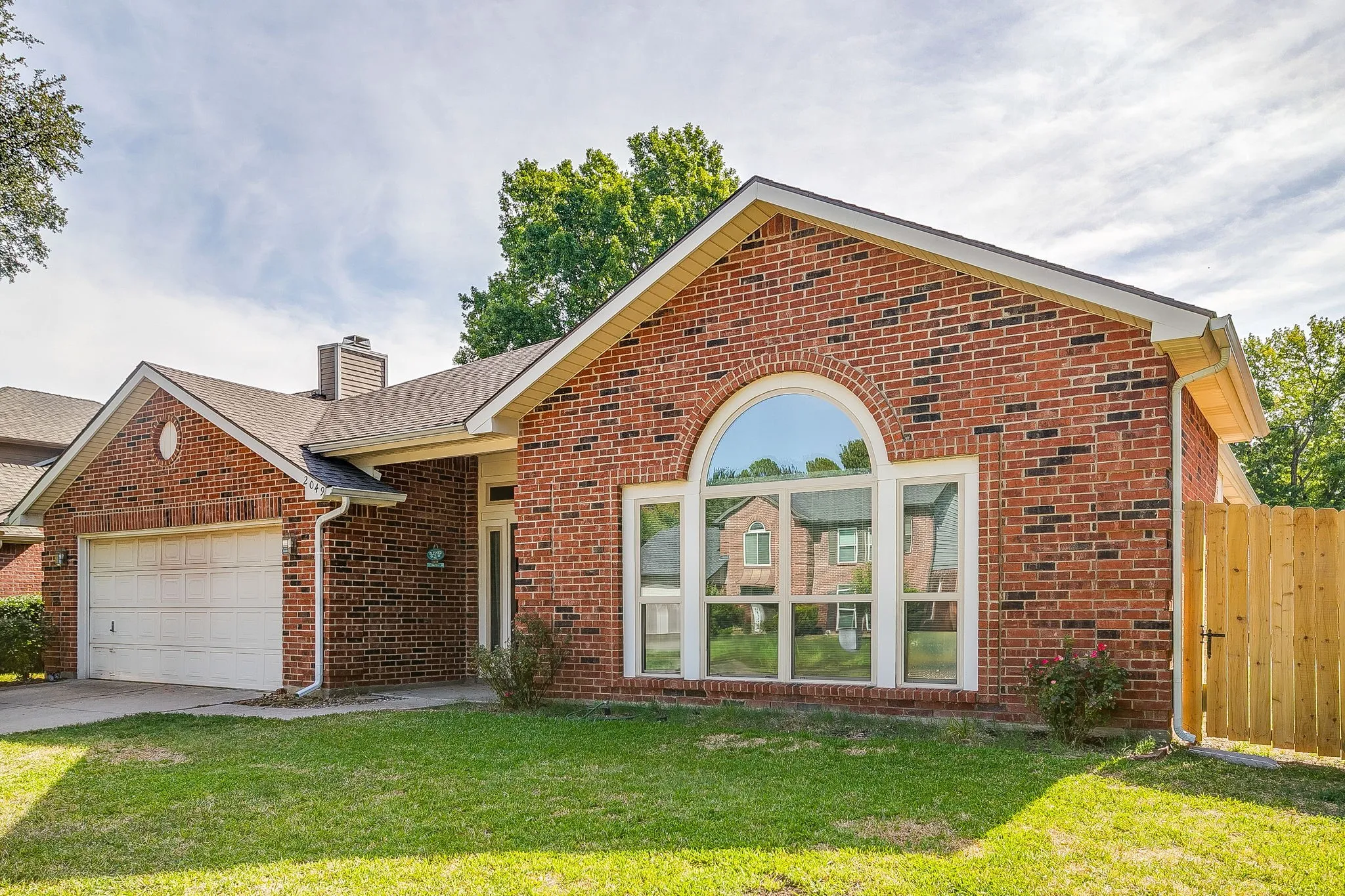 Charming neighborhood and perfectly located for quick, easy access to major thoroughfares like SH 114, SH 121, and SH 360.