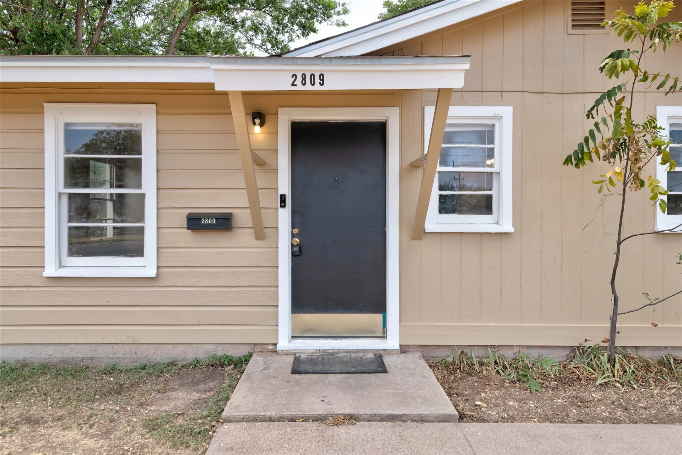 Single Family Residence For Sale in Taylor County , 2809 S 27th Street, Abilene, Texas 79605, 3 Bedroom, 1 Bathroom, 1 Garage spaces, 864 Sqft, built in 1959, mls#21370404, Real Estate Agent in Abilene, Homes For Sale in Taylor county, Homes For Sale in Abilene, Realtor in Abilene Texas, Real Estate Brokerage Independent Realty Texas, Luminita Cordes Realtor