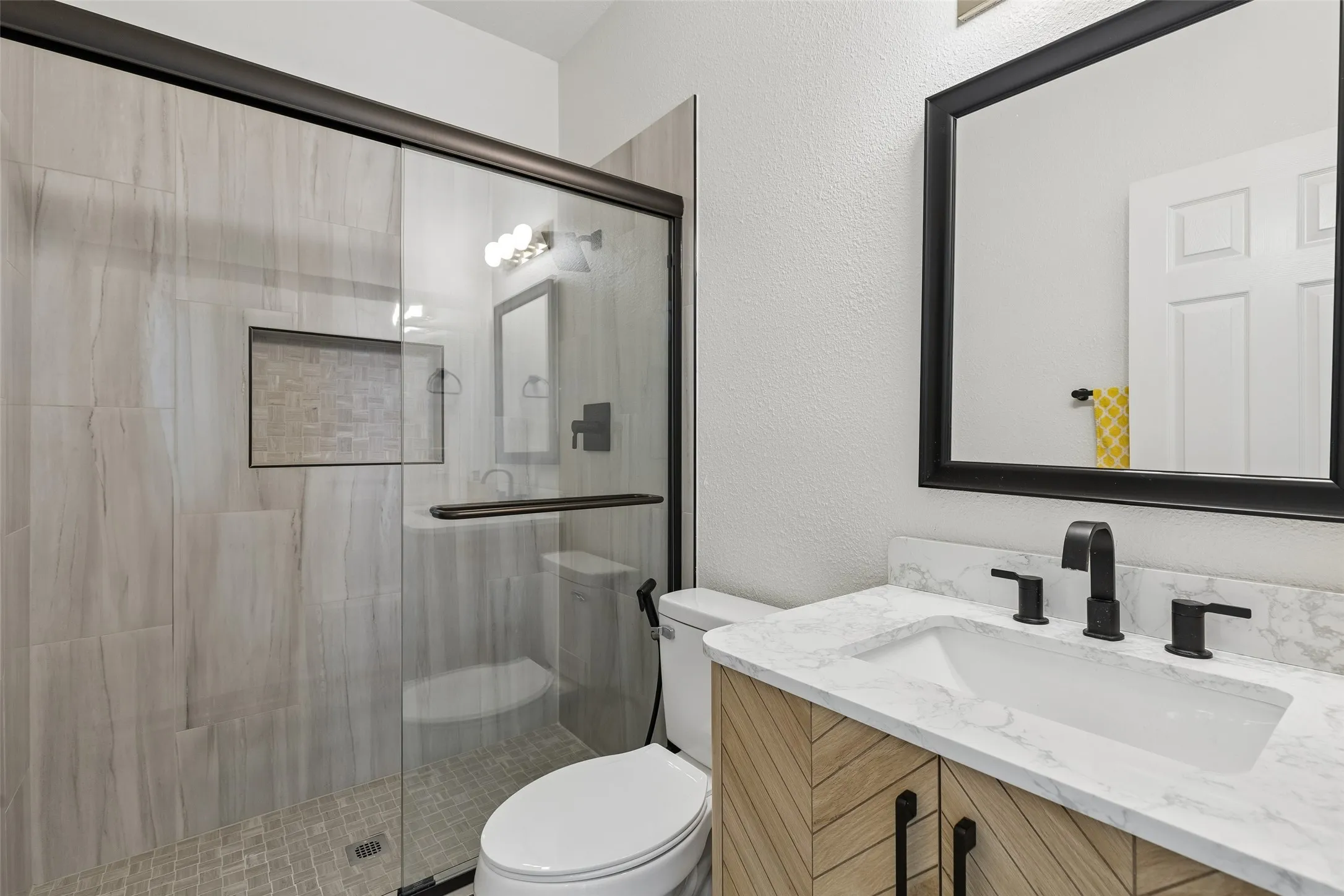 Single Family Residence For Sale in Dallas County , 849 Shorewood Drive, Coppell, Texas 75019, 5 Bedroom, 4 Bathroom, 2 Garage spaces, 3,487 Sqft, built in 1993, mls#21370874, Real Estate Agent in Coppell, Homes For Sale in Dallas county, Homes For Sale in Coppell, Realtor in Coppell Texas, Real Estate Brokerage Independent Realty Texas, Luminita Cordes Realtor