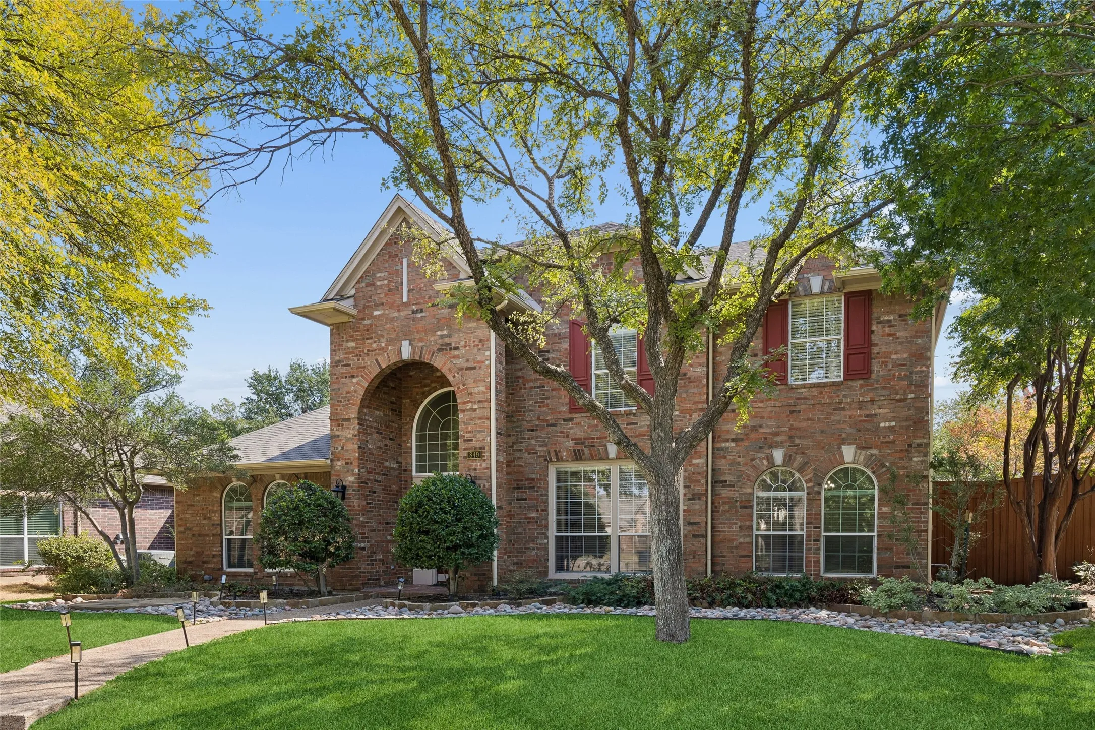 Single Family Residence For Sale in Dallas County , 849 Shorewood Drive, Coppell, Texas 75019, 5 Bedroom, 4 Bathroom, 2 Garage spaces, 3,487 Sqft, built in 1993, mls#21370874, Real Estate Agent in Coppell, Homes For Sale in Dallas county, Homes For Sale in Coppell, Realtor in Coppell Texas, Real Estate Brokerage Independent Realty Texas, Luminita Cordes Realtor