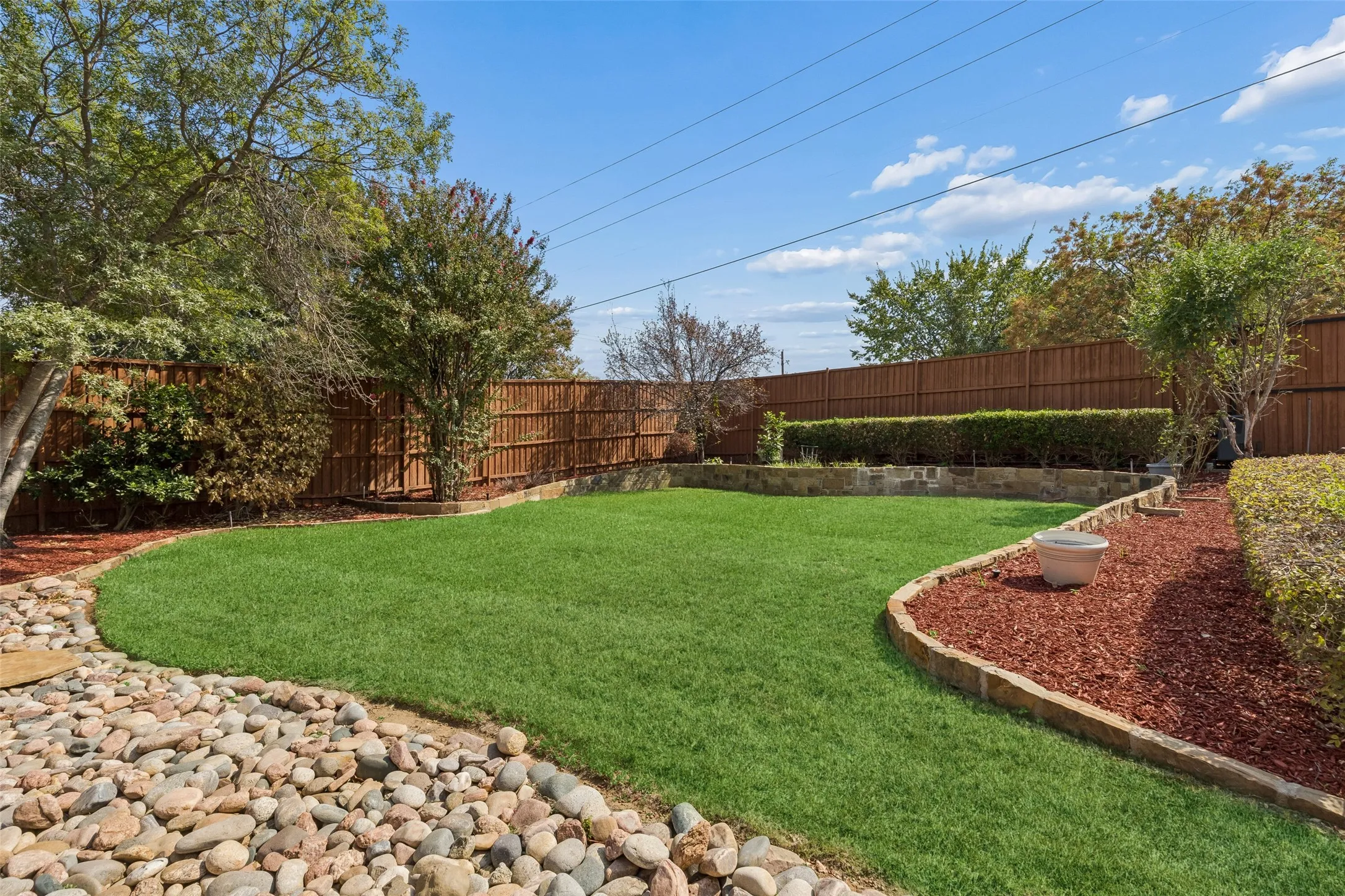 Single Family Residence For Sale in Dallas County , 849 Shorewood Drive, Coppell, Texas 75019, 5 Bedroom, 4 Bathroom, 2 Garage spaces, 3,487 Sqft, built in 1993, mls#21370874, Real Estate Agent in Coppell, Homes For Sale in Dallas county, Homes For Sale in Coppell, Realtor in Coppell Texas, Real Estate Brokerage Independent Realty Texas, Luminita Cordes Realtor