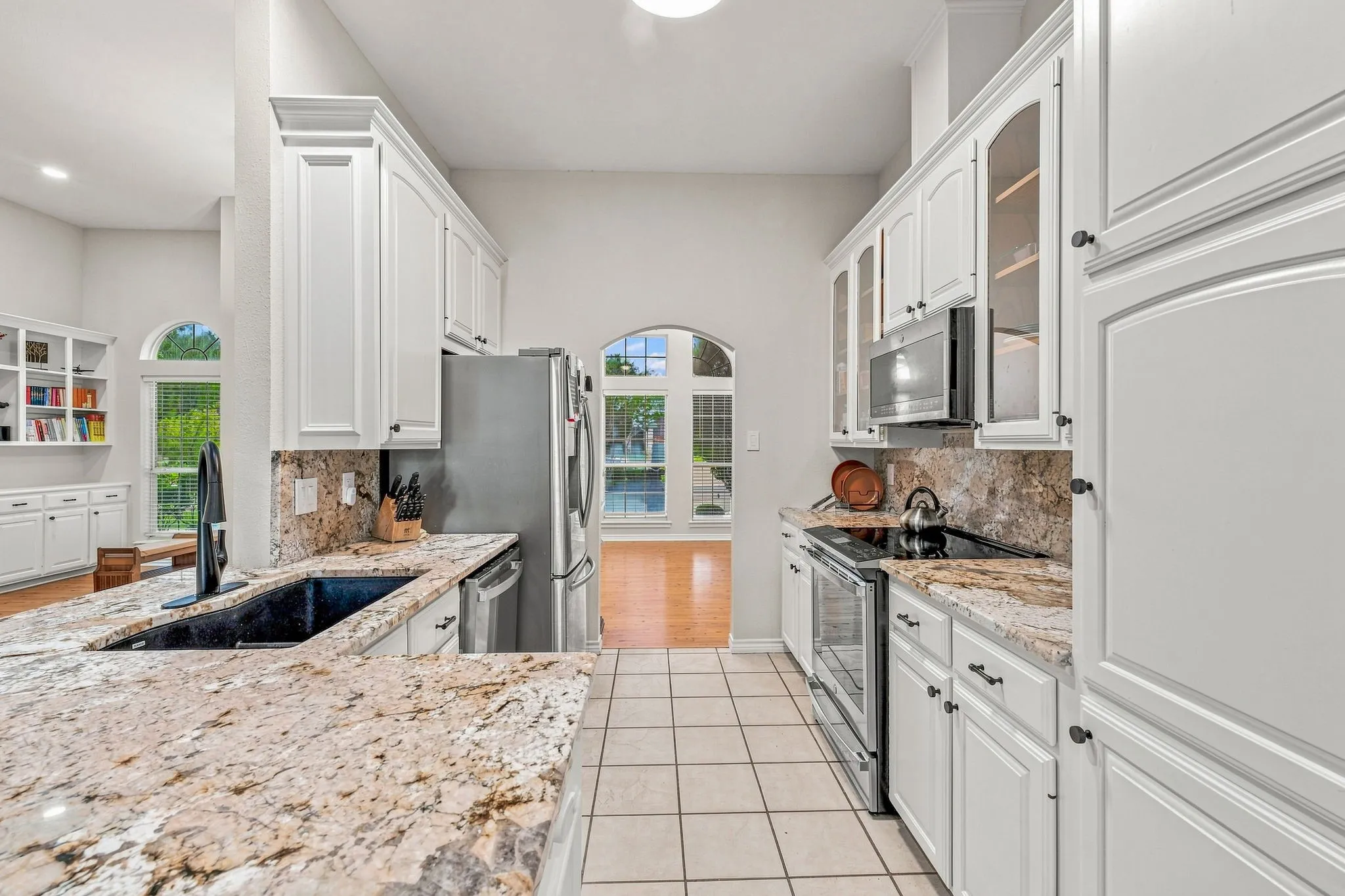 Single Family Residence For Sale in Erath County , 1422 Glenwood Drive, Stephenville, Texas 76401, 4 Bedroom, 2 Bathroom, 2 Garage spaces, 2,046 Sqft, built in 2003, mls#21370919, Real Estate Agent in Stephenville, Homes For Sale in Erath county, Homes For Sale in Stephenville, Realtor in Stephenville Texas, Real Estate Brokerage Independent Realty Texas, Luminita Cordes Realtor