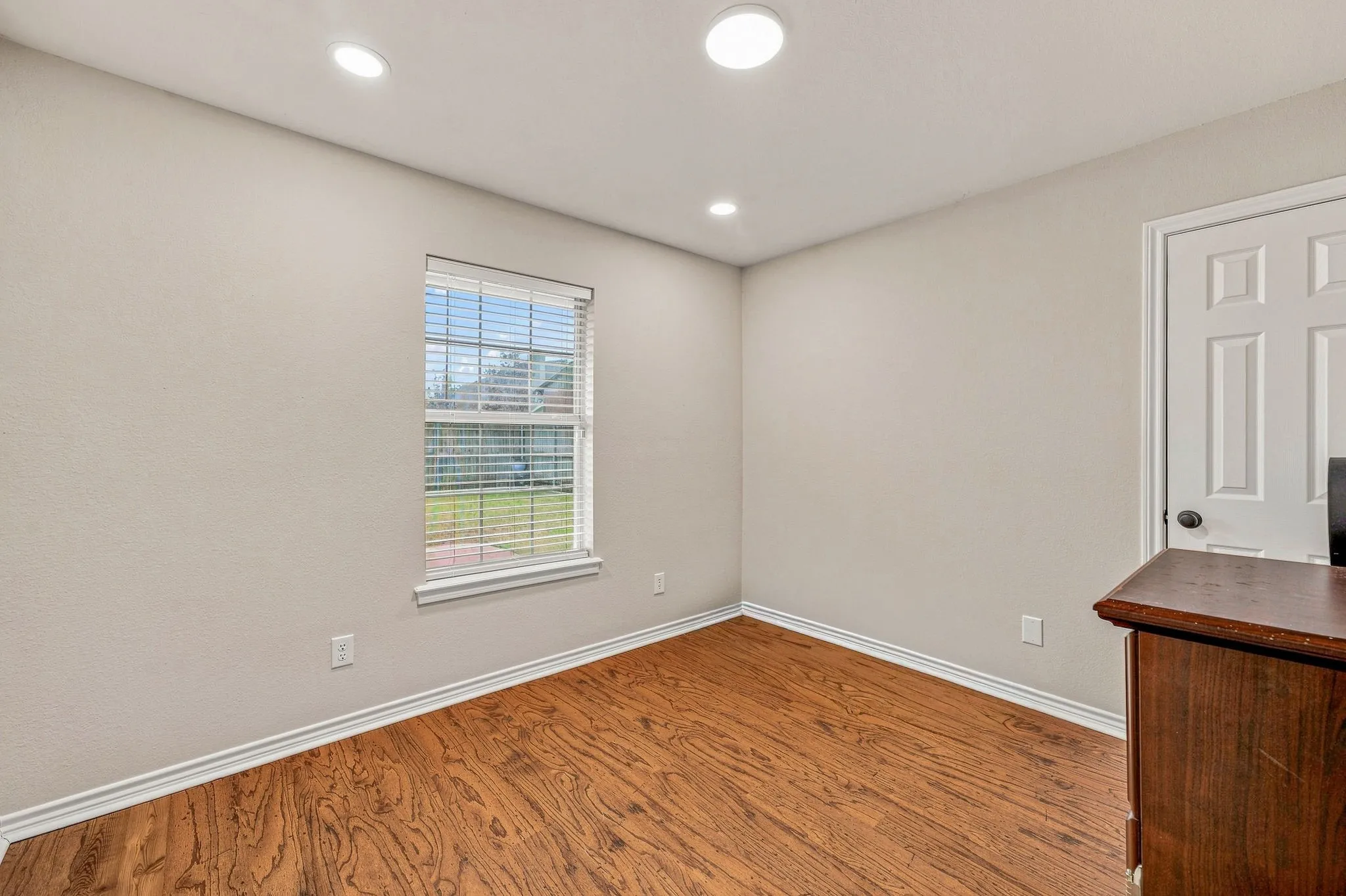 Single Family Residence For Sale in Erath County , 1422 Glenwood Drive, Stephenville, Texas 76401, 4 Bedroom, 2 Bathroom, 2 Garage spaces, 2,046 Sqft, built in 2003, mls#21370919, Real Estate Agent in Stephenville, Homes For Sale in Erath county, Homes For Sale in Stephenville, Realtor in Stephenville Texas, Real Estate Brokerage Independent Realty Texas, Luminita Cordes Realtor