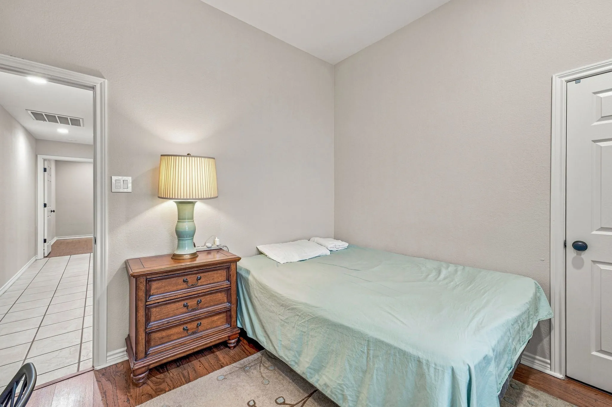 Single Family Residence For Sale in Erath County , 1422 Glenwood Drive, Stephenville, Texas 76401, 4 Bedroom, 2 Bathroom, 2 Garage spaces, 2,046 Sqft, built in 2003, mls#21370919, Real Estate Agent in Stephenville, Homes For Sale in Erath county, Homes For Sale in Stephenville, Realtor in Stephenville Texas, Real Estate Brokerage Independent Realty Texas, Luminita Cordes Realtor
