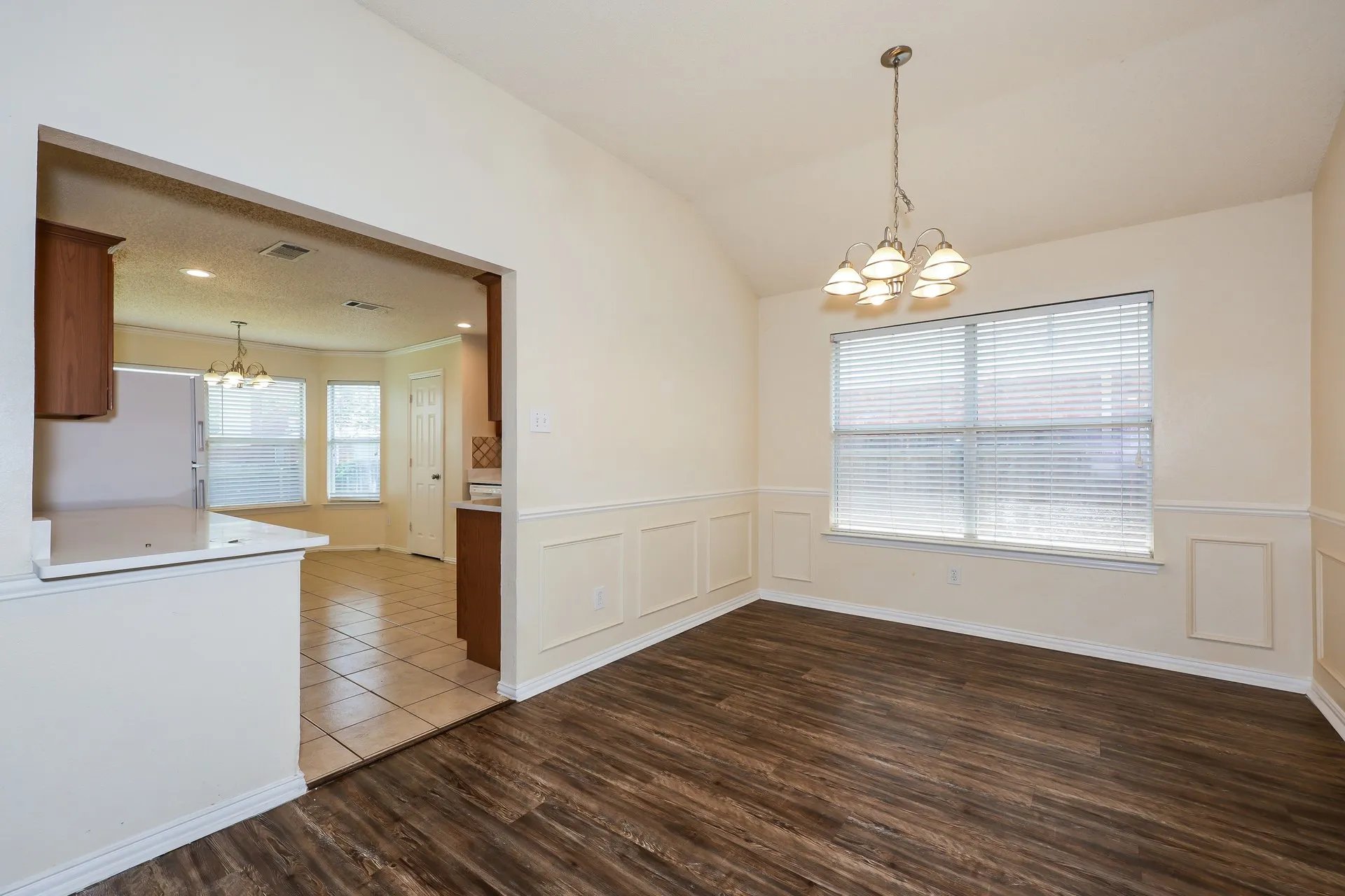 Single Family Residence For Rent in Tarrant County , 1909 Saint Nevis Drive, Mansfield, Texas 76063, 4 Bedroom, 2 Bathroom, 2 Garage spaces, 1,792 Sqft, built in 2001, mls#21371201, Real Estate Agent in Mansfield, Homes For Rent in Tarrant county, Homes For Rent in Mansfield, Realtor in Mansfield Texas, Real Estate Brokerage Independent Realty Texas, Luminita Cordes Realtor