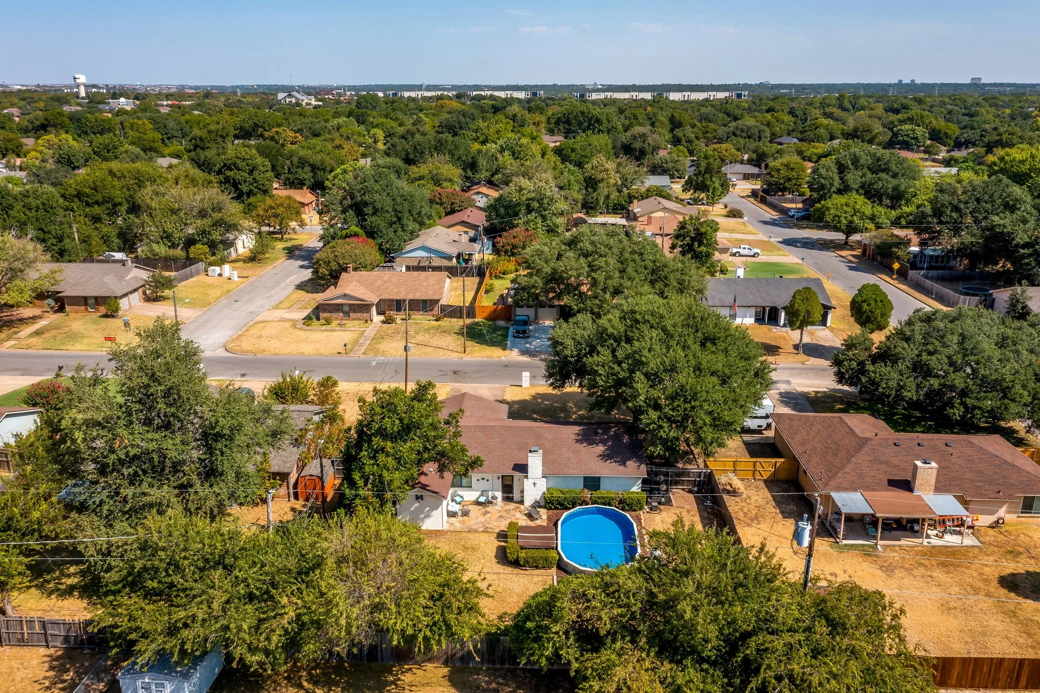 Single Family Residence For Sale in Tarrant County , 1304 Augusta Road, Benbrook, Texas 76126, 3 Bedroom, 2 Bathroom, 2 Garage spaces, 1,266 Sqft, built in 1978, mls#21364916, Real Estate Agent in Benbrook, Homes For Sale in Tarrant county, Homes For Sale in Benbrook, Realtor in Benbrook Texas, Real Estate Brokerage Independent Realty Texas, Luminita Cordes Realtor