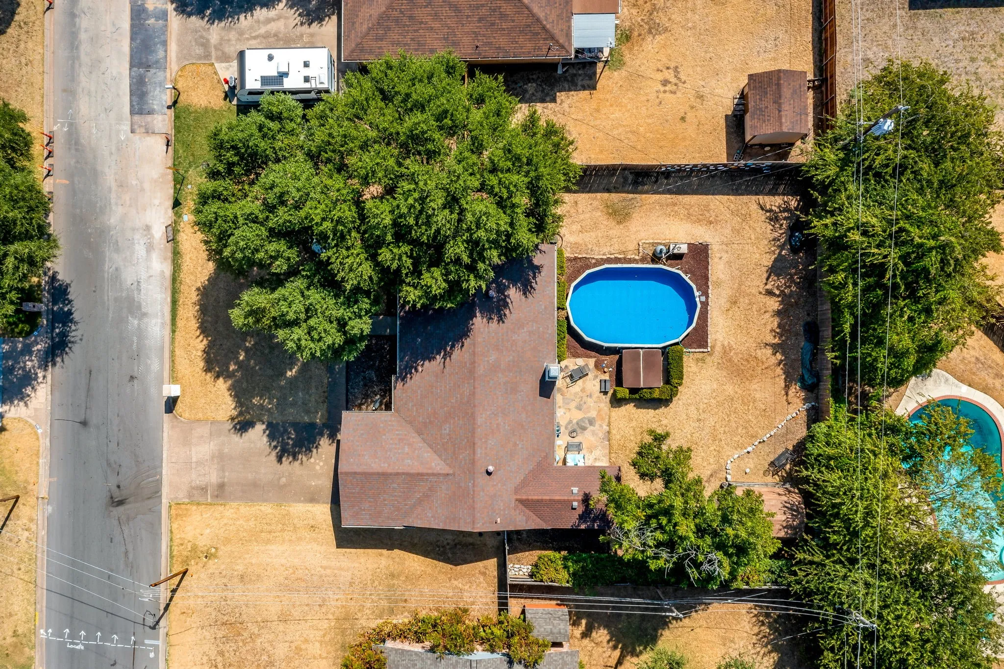 Single Family Residence For Sale in Tarrant County , 1304 Augusta Road, Benbrook, Texas 76126, 3 Bedroom, 2 Bathroom, 2 Garage spaces, 1,266 Sqft, built in 1978, mls#21364916, Real Estate Agent in Benbrook, Homes For Sale in Tarrant county, Homes For Sale in Benbrook, Realtor in Benbrook Texas, Real Estate Brokerage Independent Realty Texas, Luminita Cordes Realtor