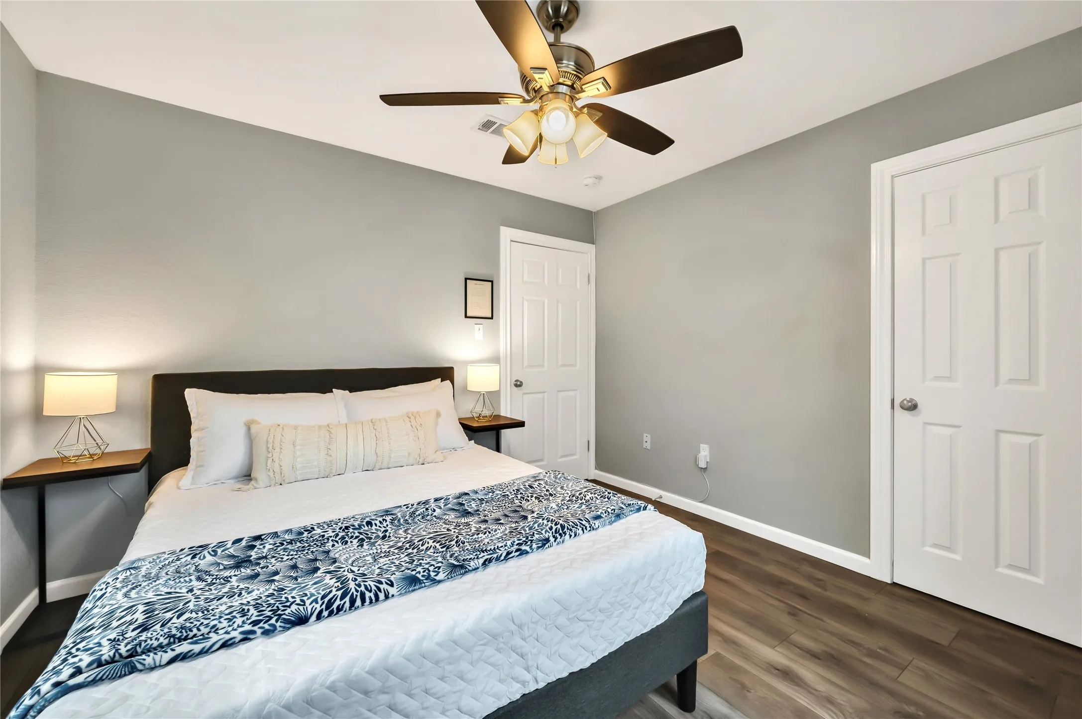 Single Family Residence For Sale in Mc Lennan County , 3508 N 23rd Street, Waco, Texas 76708, 3 Bedroom, 2 Bathroom, 1 Garage spaces, 1,178 Sqft, built in 1954, mls#21371208, Real Estate Agent in Waco, Homes For Sale in Mc Lennan county, Homes For Sale in Waco, Realtor in Waco Texas, Real Estate Brokerage Independent Realty Texas, Luminita Cordes Realtor