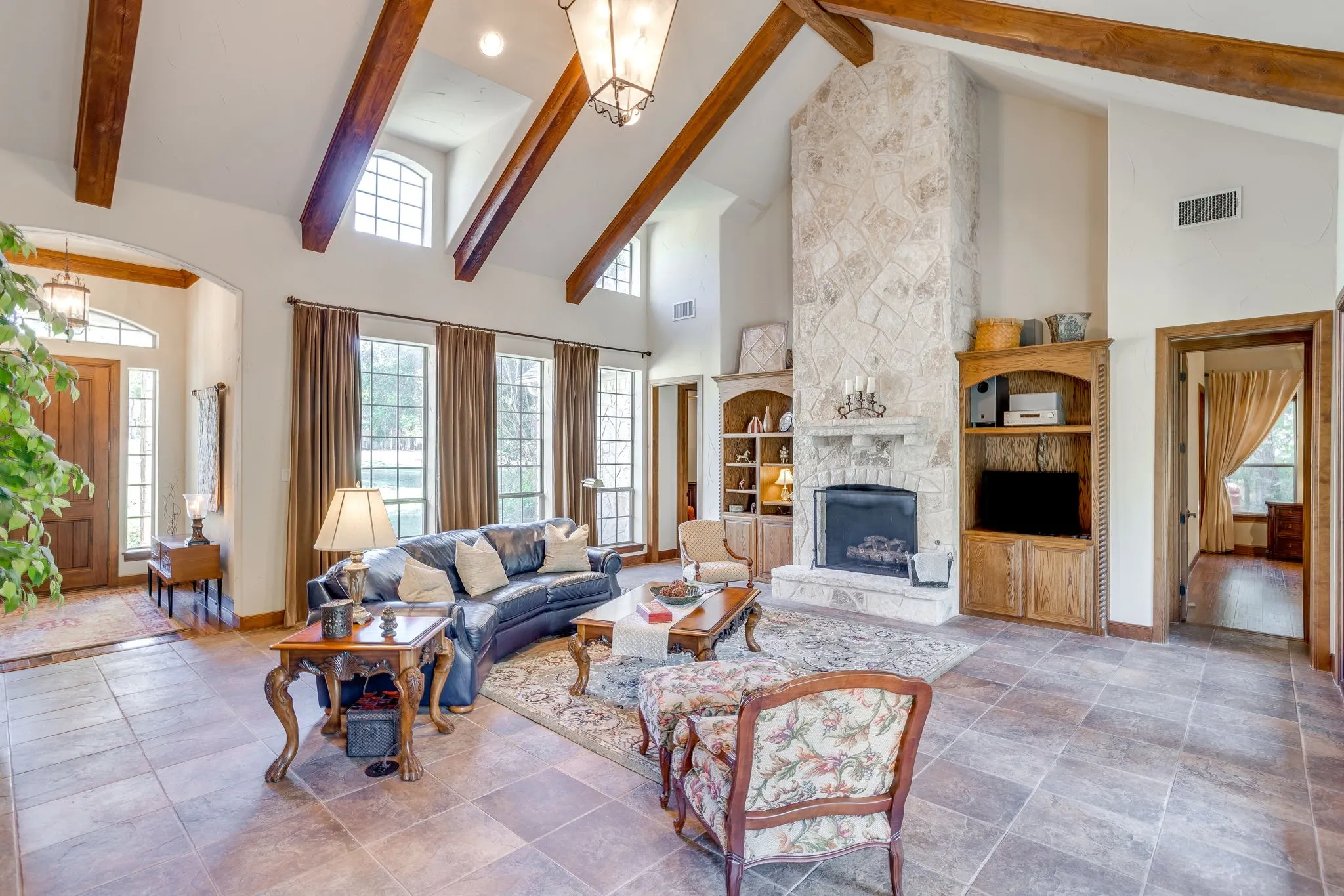 Single Family Residence For Sale in Parker County , 392 Creek Bend Drive, Aledo, Texas 76008, 4 Bedroom, 4 Bathroom, 3 Garage spaces, 3,997 Sqft, built in 2002, mls#21368243, Real Estate Agent in Aledo, Homes For Sale in Parker county, Homes For Sale in Aledo, Realtor in Aledo Texas, Real Estate Brokerage Independent Realty Texas, Luminita Cordes Realtor
