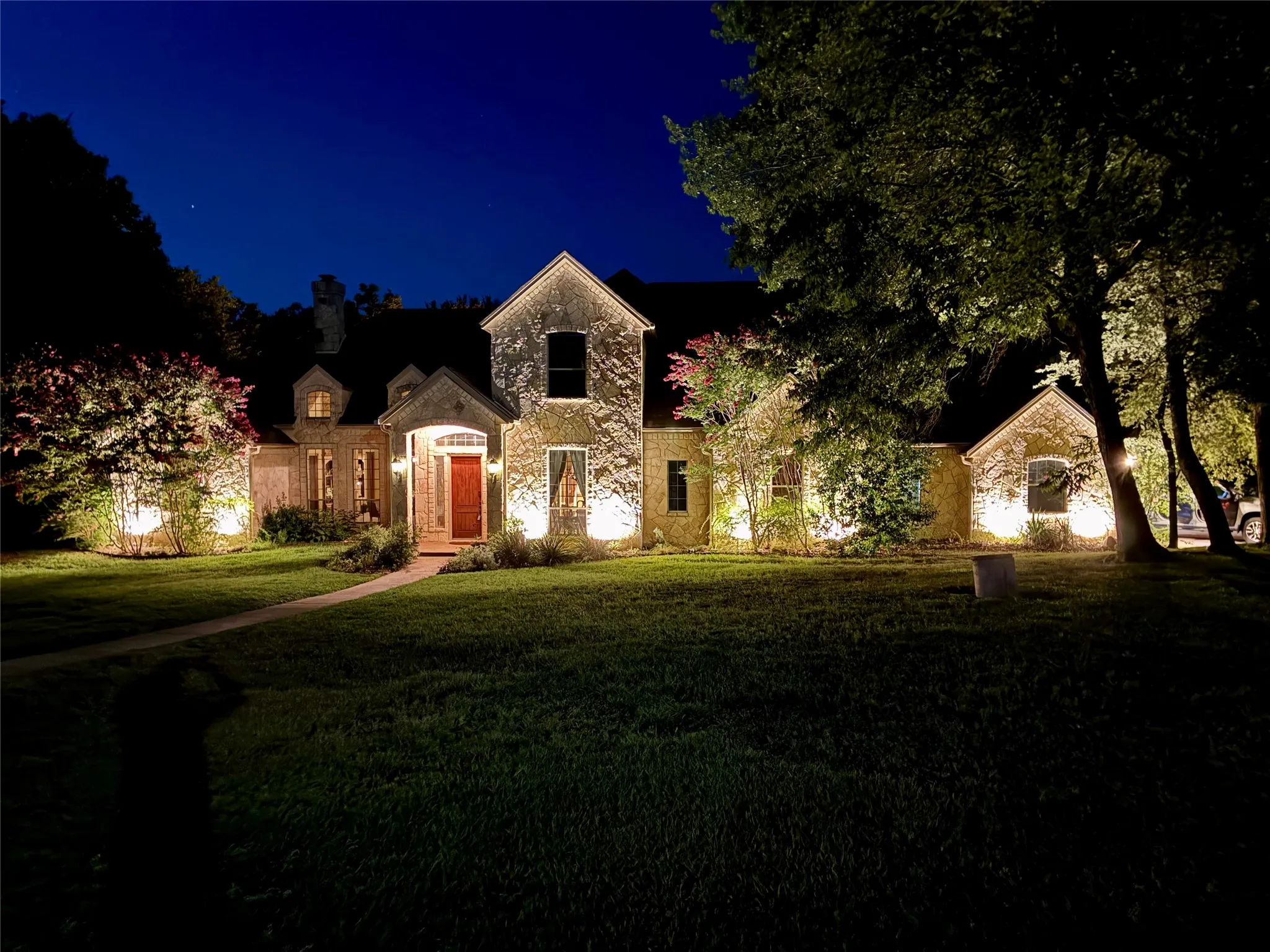 Single Family Residence For Sale in Parker County , 392 Creek Bend Drive, Aledo, Texas 76008, 4 Bedroom, 4 Bathroom, 3 Garage spaces, 3,997 Sqft, built in 2002, mls#21368243, Real Estate Agent in Aledo, Homes For Sale in Parker county, Homes For Sale in Aledo, Realtor in Aledo Texas, Real Estate Brokerage Independent Realty Texas, Luminita Cordes Realtor