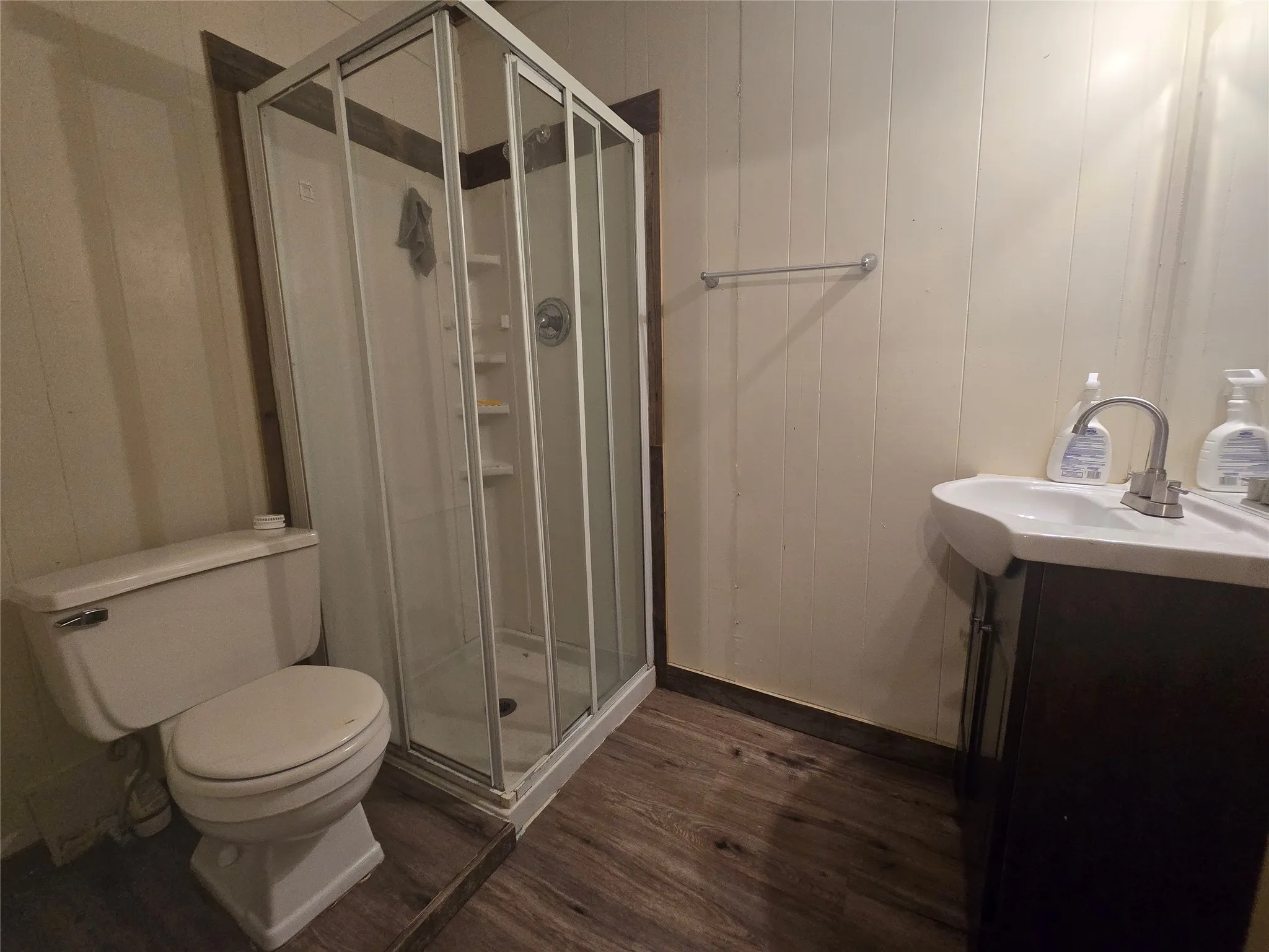 Apartment For Rent in Johnson County , 217 E 3rd Street B, Keene, Texas 76059, 1 Bedroom, 1 Bathroom, Garage spaces, 350 Sqft, built in 1971, mls#21370350, Real Estate Agent in Keene, Homes For Rent in Johnson county, Homes For Rent in Keene, Realtor in Keene Texas, Real Estate Brokerage Independent Realty Texas, Luminita Cordes Realtor