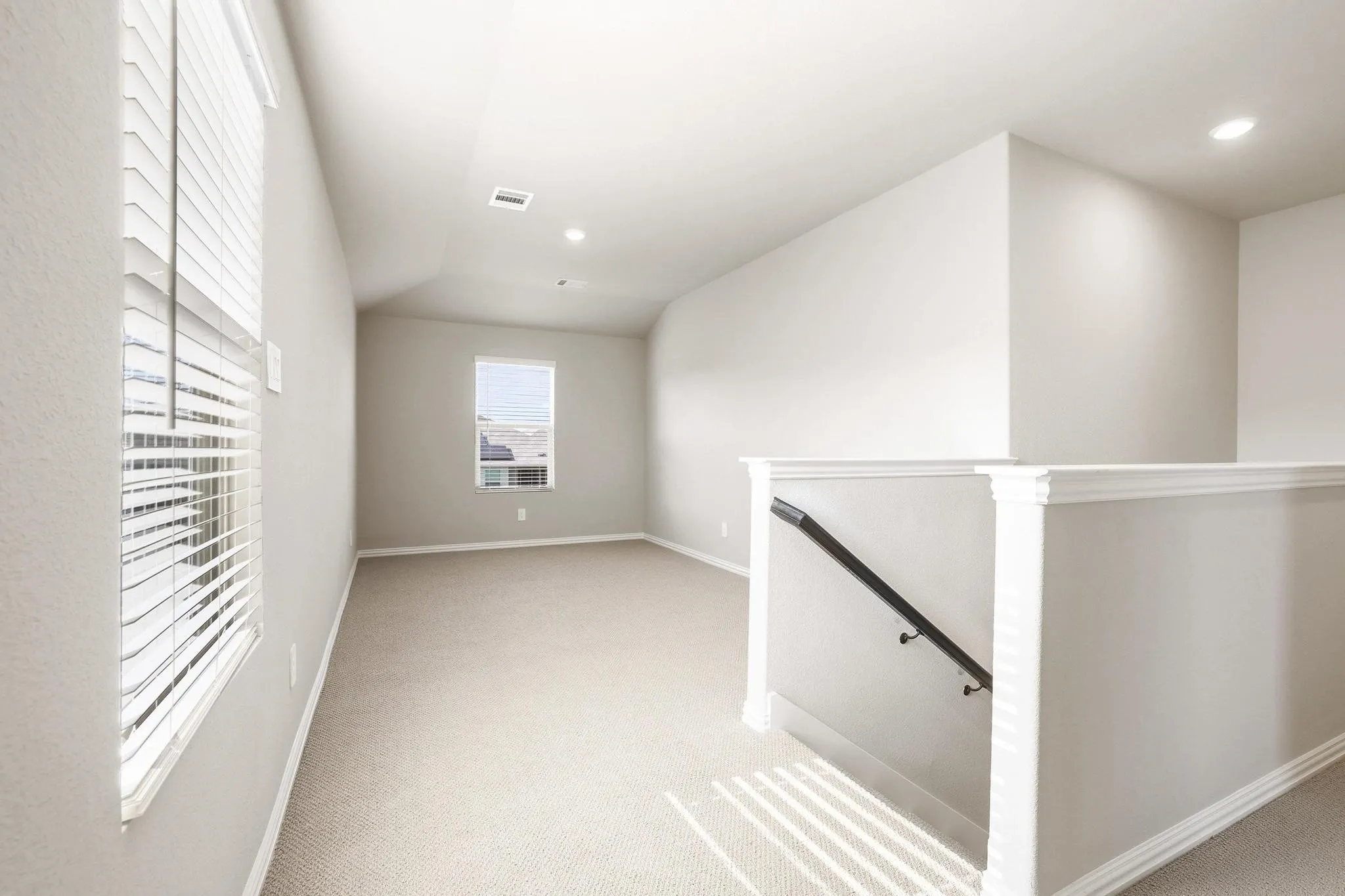 Single Family Residence For Rent in Grayson County , 2211 Gustavus Drive, Sherman, Texas 75092, 4 Bedroom, 3 Bathroom, 2 Garage spaces, 2,394 Sqft, built in 2024, mls#21371167, Real Estate Agent in Sherman, Homes For Rent in Grayson county, Homes For Rent in Sherman, Realtor in Sherman Texas, Real Estate Brokerage Independent Realty Texas, Luminita Cordes Realtor