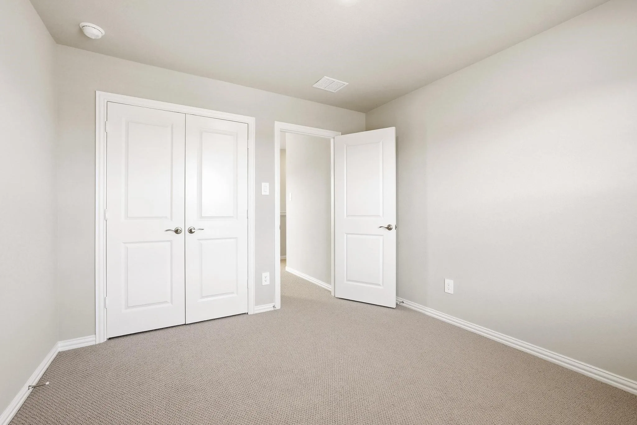 Single Family Residence For Rent in Grayson County , 2211 Gustavus Drive, Sherman, Texas 75092, 4 Bedroom, 3 Bathroom, 2 Garage spaces, 2,394 Sqft, built in 2024, mls#21371167, Real Estate Agent in Sherman, Homes For Rent in Grayson county, Homes For Rent in Sherman, Realtor in Sherman Texas, Real Estate Brokerage Independent Realty Texas, Luminita Cordes Realtor