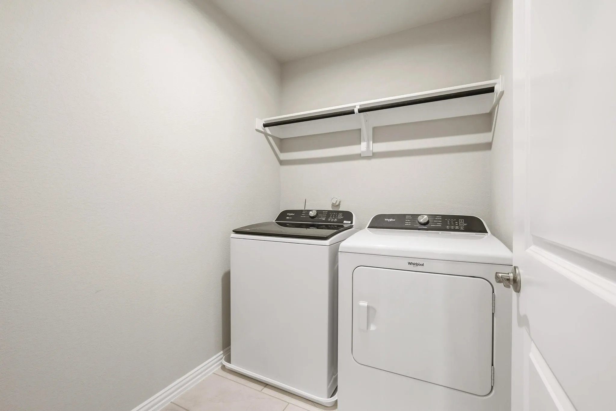 Single Family Residence For Rent in Grayson County , 2211 Gustavus Drive, Sherman, Texas 75092, 4 Bedroom, 3 Bathroom, 2 Garage spaces, 2,394 Sqft, built in 2024, mls#21371167, Real Estate Agent in Sherman, Homes For Rent in Grayson county, Homes For Rent in Sherman, Realtor in Sherman Texas, Real Estate Brokerage Independent Realty Texas, Luminita Cordes Realtor