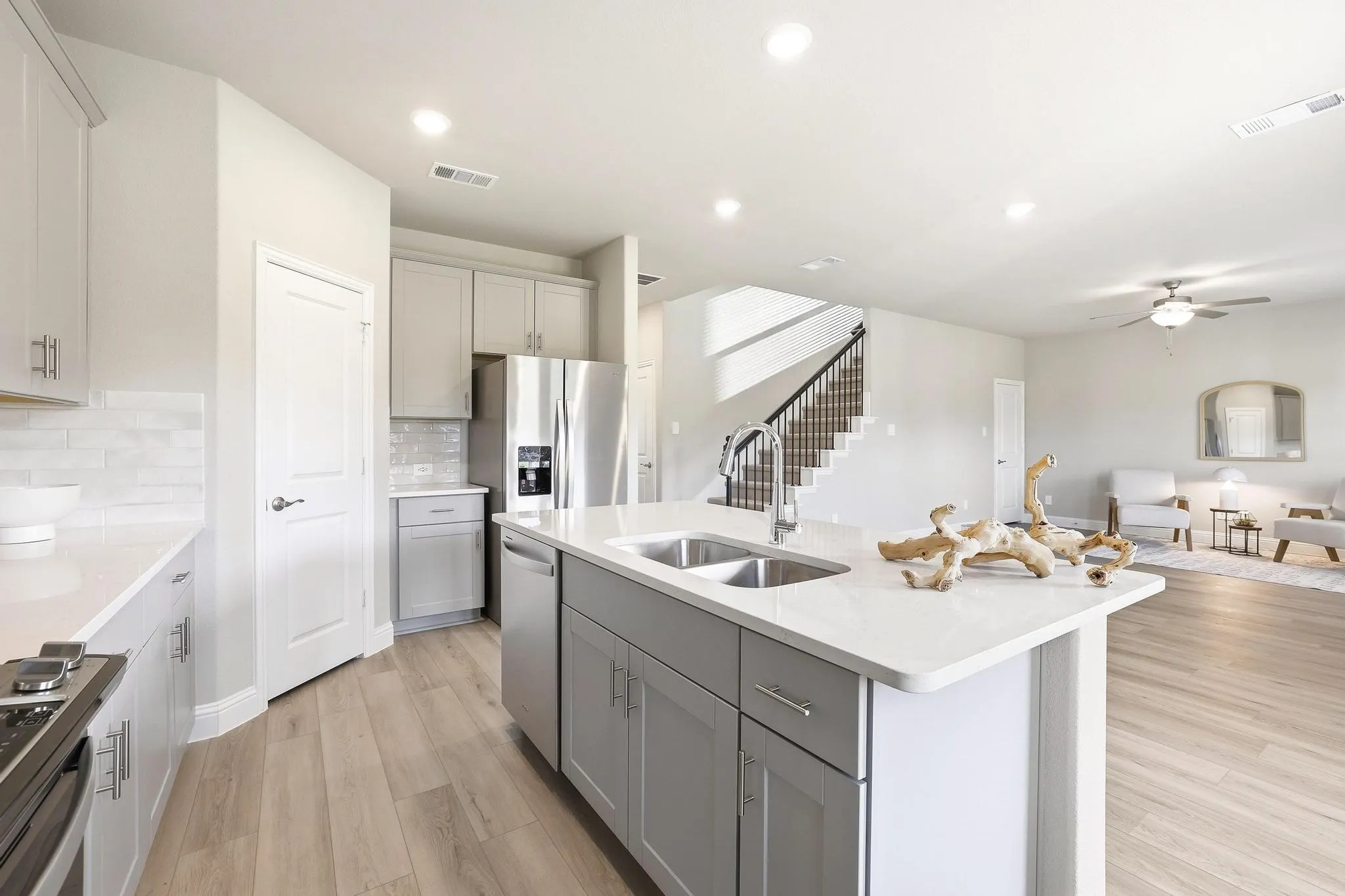 Single Family Residence For Rent in Grayson County , 2211 Gustavus Drive, Sherman, Texas 75092, 4 Bedroom, 3 Bathroom, 2 Garage spaces, 2,394 Sqft, built in 2024, mls#21371167, Real Estate Agent in Sherman, Homes For Rent in Grayson county, Homes For Rent in Sherman, Realtor in Sherman Texas, Real Estate Brokerage Independent Realty Texas, Luminita Cordes Realtor