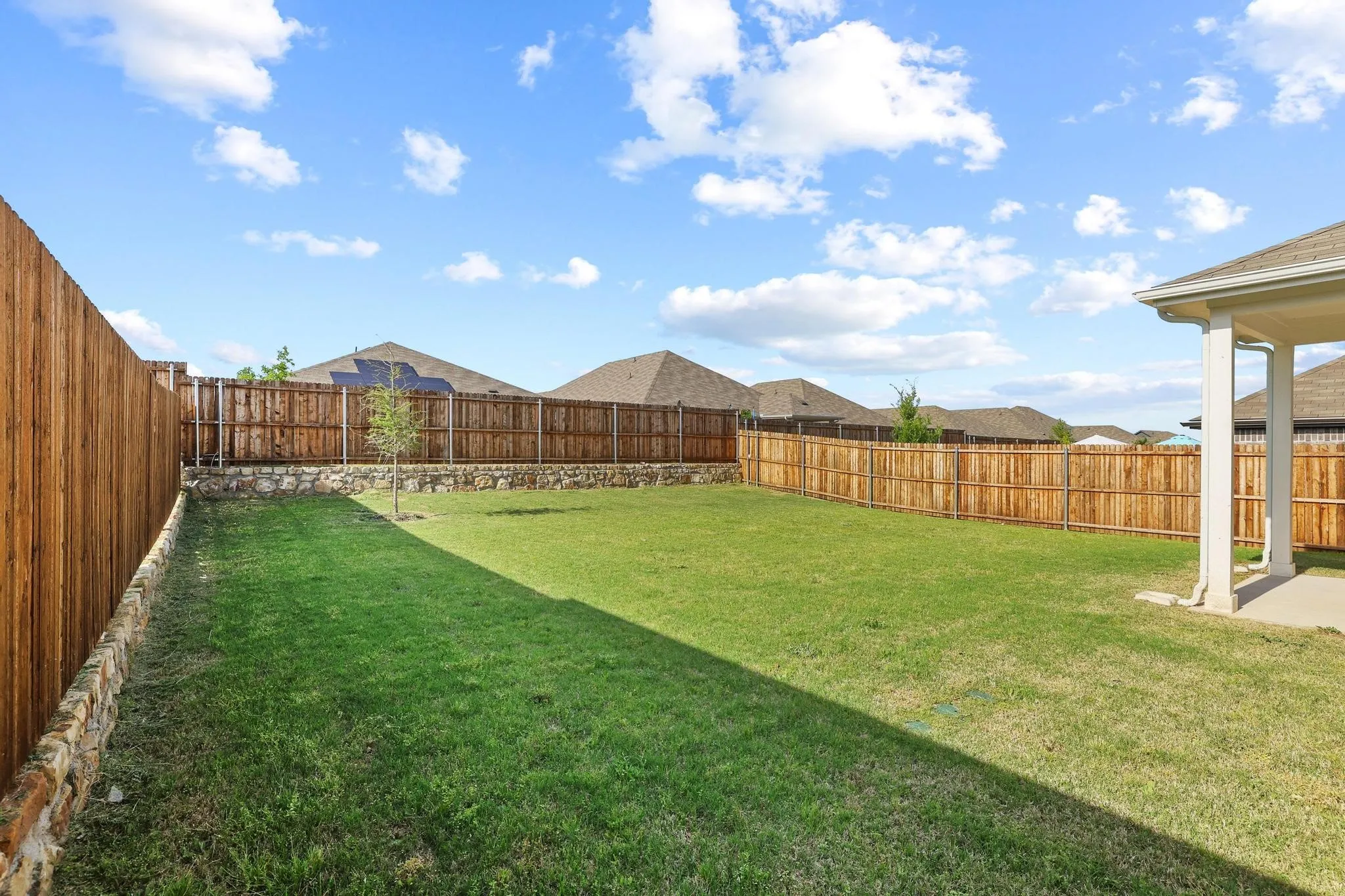 Single Family Residence For Rent in Grayson County , 2211 Gustavus Drive, Sherman, Texas 75092, 4 Bedroom, 3 Bathroom, 2 Garage spaces, 2,394 Sqft, built in 2024, mls#21371167, Real Estate Agent in Sherman, Homes For Rent in Grayson county, Homes For Rent in Sherman, Realtor in Sherman Texas, Real Estate Brokerage Independent Realty Texas, Luminita Cordes Realtor