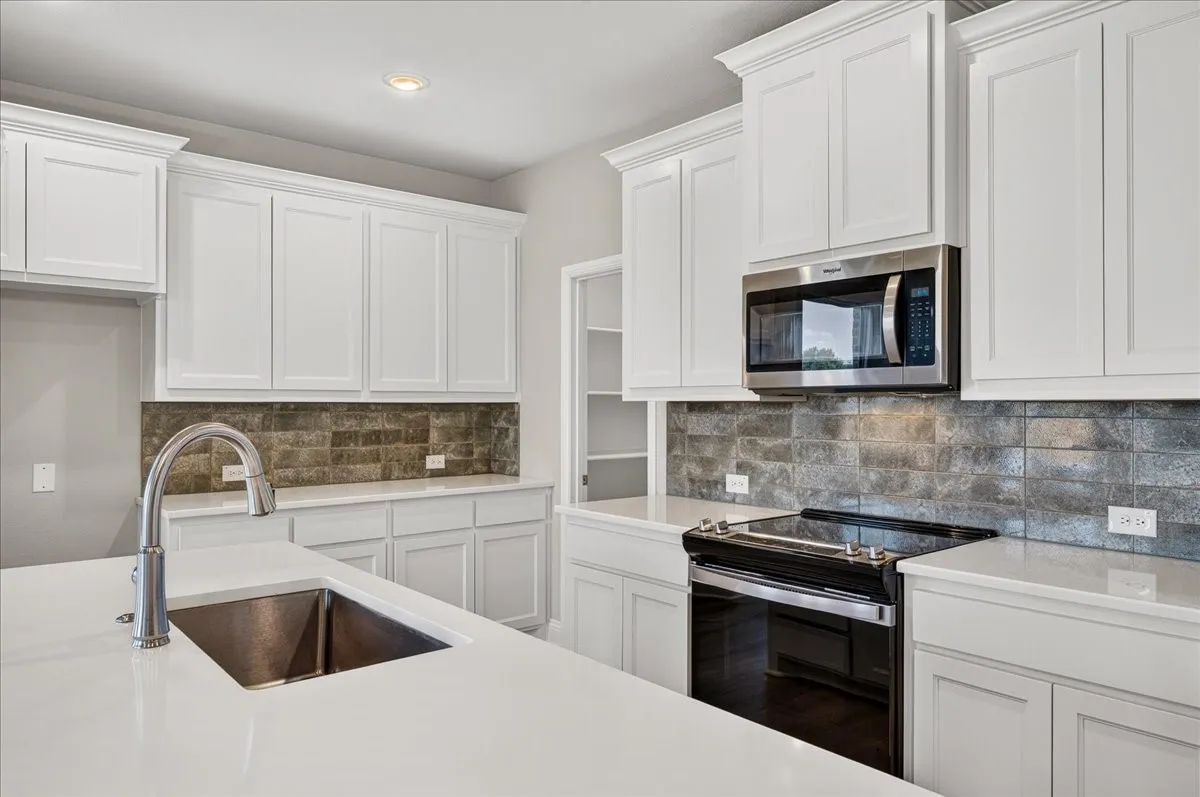 Single Family Residence For Sale in Wise County , 213 S Atwood Street, Boyd, Texas 76023, 3 Bedroom, 3 Bathroom, 2 Garage spaces, 2,205 Sqft, built in 2026, mls#21371218, Real Estate Agent in Boyd, Homes For Sale in Wise county, Homes For Sale in Boyd, Realtor in Boyd Texas, Real Estate Brokerage Independent Realty Texas, Luminita Cordes Realtor