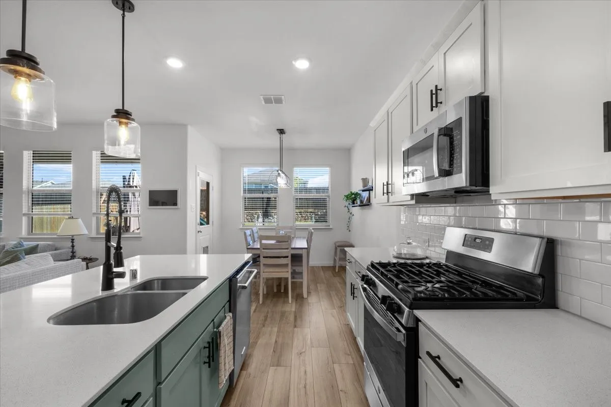 Single Family Residence For Rent in Tarrant County , 2520 Goodrich Road, Fort Worth, Texas 76179, 4 Bedroom, 2 Bathroom, 2 Garage spaces, 1,970 Sqft, built in 2023, mls#21371233, Real Estate Agent in Fort Worth, Homes For Rent in Tarrant county, Homes For Rent in Fort Worth, Realtor in Fort Worth Texas, Real Estate Brokerage Independent Realty Texas, Luminita Cordes Realtor