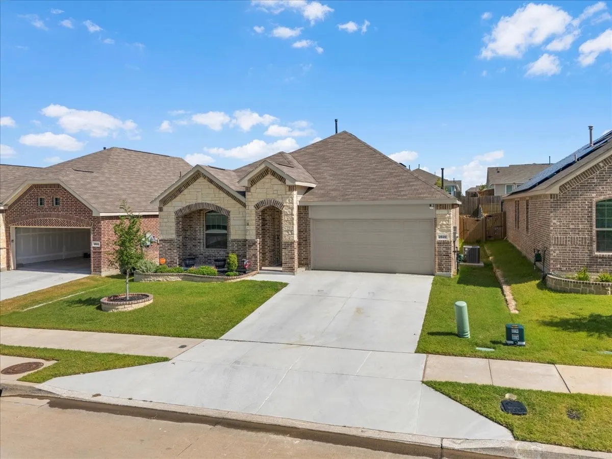Single Family Residence For Rent in Tarrant County , 2520 Goodrich Road, Fort Worth, Texas 76179, 4 Bedroom, 2 Bathroom, 2 Garage spaces, 1,970 Sqft, built in 2023, mls#21371233, Real Estate Agent in Fort Worth, Homes For Rent in Tarrant county, Homes For Rent in Fort Worth, Realtor in Fort Worth Texas, Real Estate Brokerage Independent Realty Texas, Luminita Cordes Realtor