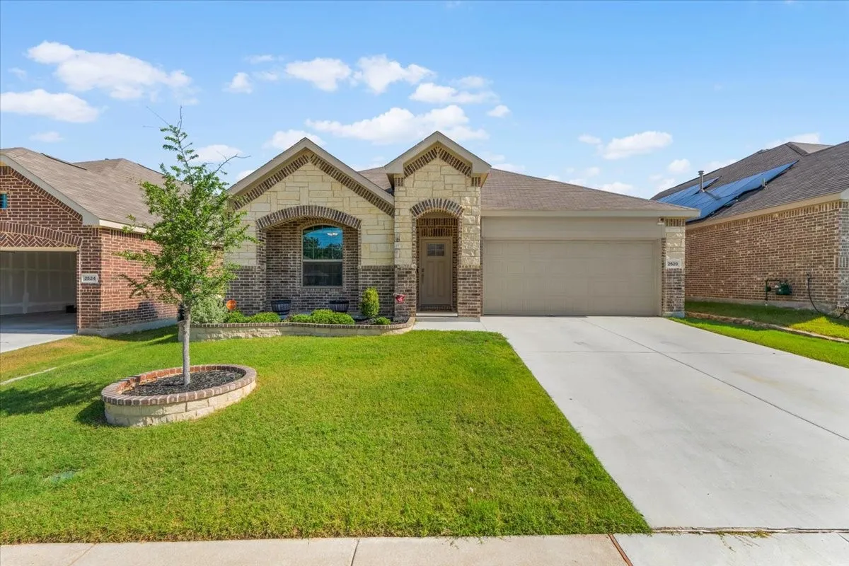Single Family Residence For Rent in Tarrant County , 2520 Goodrich Road, Fort Worth, Texas 76179, 4 Bedroom, 2 Bathroom, 2 Garage spaces, 1,970 Sqft, built in 2023, mls#21371233, Real Estate Agent in Fort Worth, Homes For Rent in Tarrant county, Homes For Rent in Fort Worth, Realtor in Fort Worth Texas, Real Estate Brokerage Independent Realty Texas, Luminita Cordes Realtor