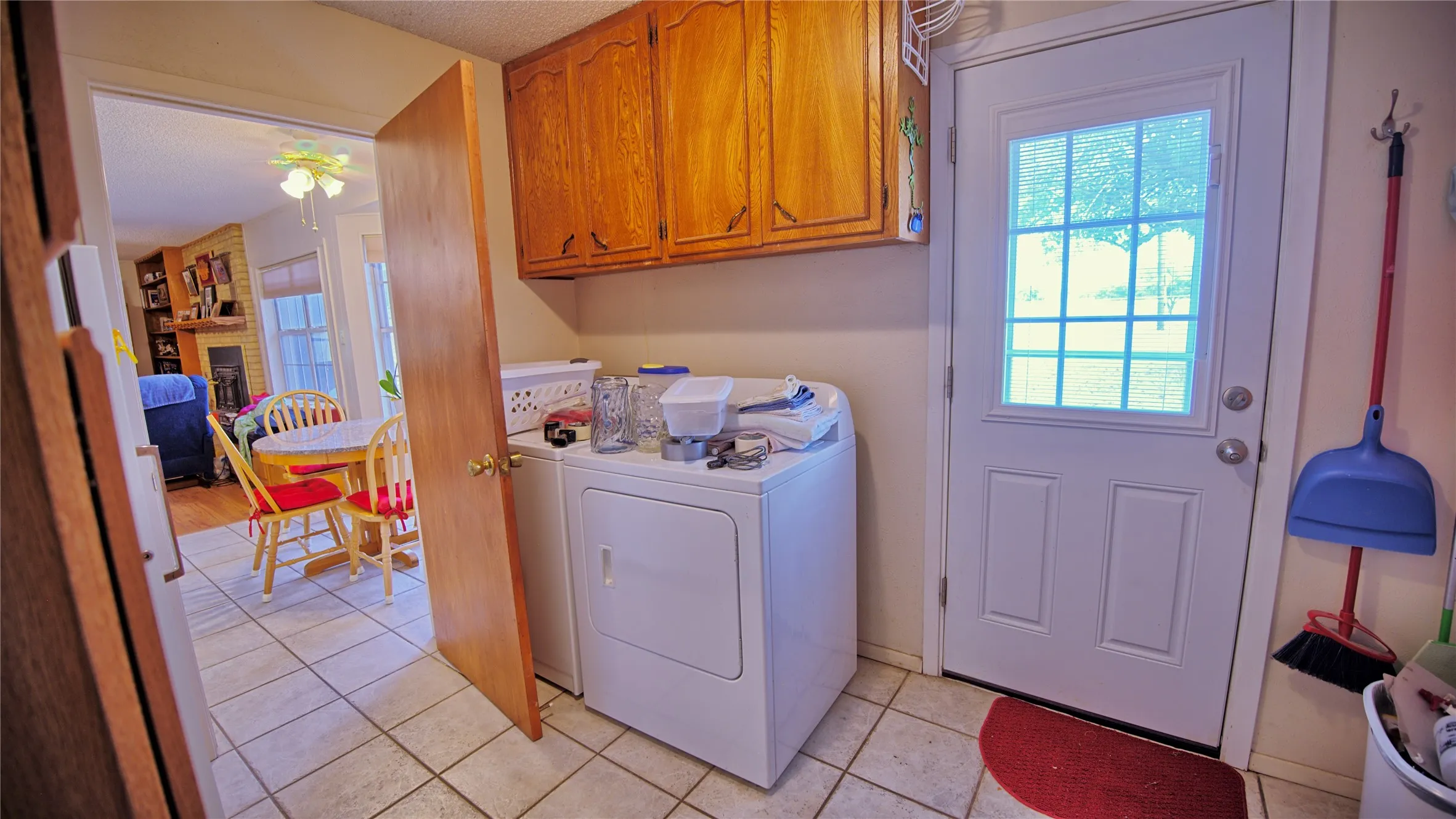 Single Family Residence For Sale in Montague County , 437 Jakes Road, Bowie, Texas 76230, 3 Bedroom, 2 Bathroom, 2 Garage spaces, 1,781 Sqft, built in 1976, mls#21371170, Real Estate Agent in Bowie, Homes For Sale in Montague county, Homes For Sale in Bowie, Realtor in Bowie Texas, Real Estate Brokerage Independent Realty Texas, Luminita Cordes Realtor