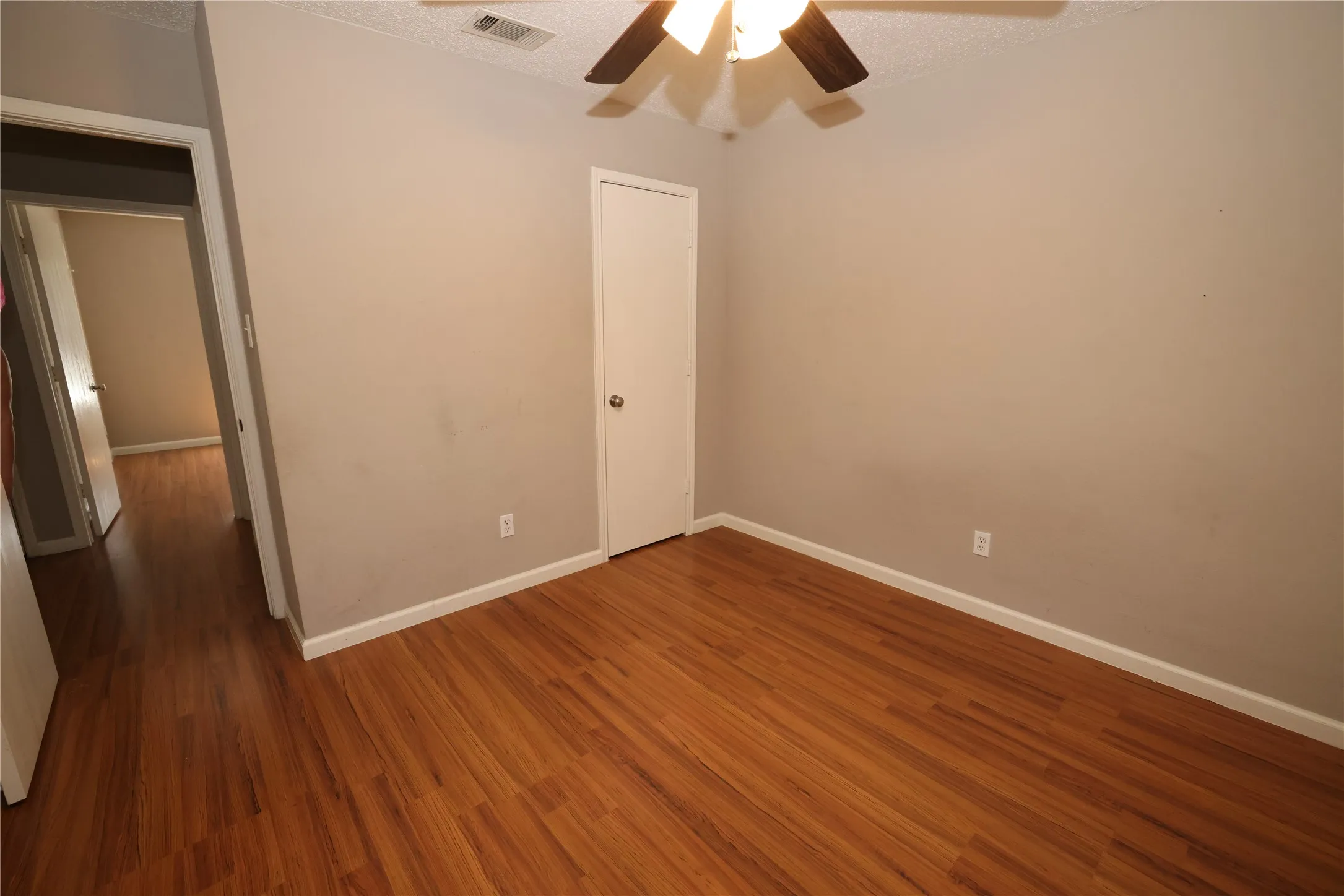 Single Family Residence For Rent in Denton County , 4360 Mesa Drive, Carrollton, Texas 75010, 4 Bedroom, 3 Bathroom, 2 Garage spaces, 2,061 Sqft, built in 2000, mls#21371148, Real Estate Agent in Carrollton, Homes For Rent in Denton county, Homes For Rent in Carrollton, Realtor in Carrollton Texas, Real Estate Brokerage Independent Realty Texas, Luminita Cordes Realtor