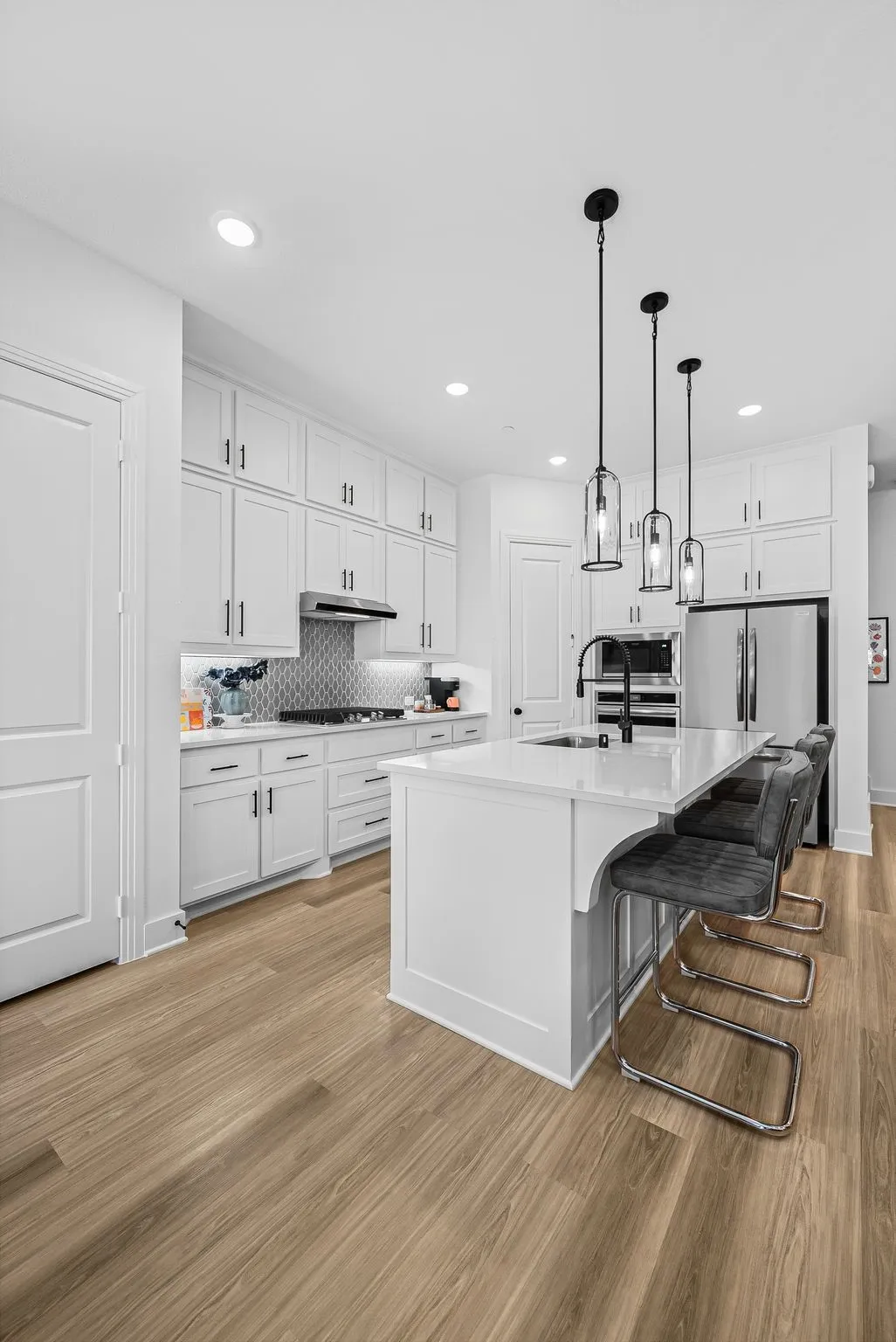 Townhouse For Sale in Collin County , 8117 Legacy Oak Drive, Mc Kinney, Texas 75071, 3 Bedroom, 3 Bathroom, 2 Garage spaces, 1,879 Sqft, built in 2024, mls#21357132, Real Estate Agent in Mc Kinney, Homes For Sale in Collin county, Homes For Sale in Mc Kinney, Realtor in Mc Kinney Texas, Real Estate Brokerage Independent Realty Texas, Luminita Cordes Realtor