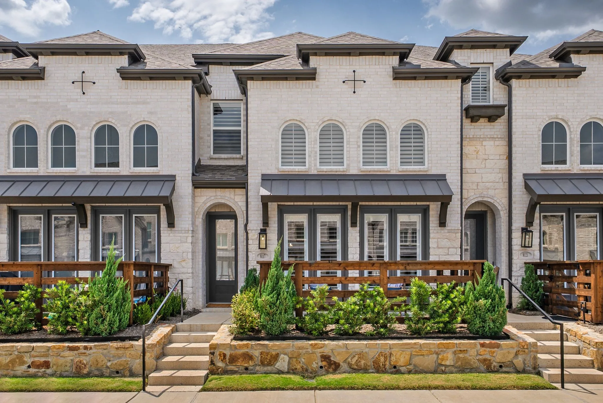 Townhouse For Sale in Collin County , 8117 Legacy Oak Drive, Mc Kinney, Texas 75071, 3 Bedroom, 3 Bathroom, 2 Garage spaces, 1,879 Sqft, built in 2024, mls#21357132, Real Estate Agent in Mc Kinney, Homes For Sale in Collin county, Homes For Sale in Mc Kinney, Realtor in Mc Kinney Texas, Real Estate Brokerage Independent Realty Texas, Luminita Cordes Realtor