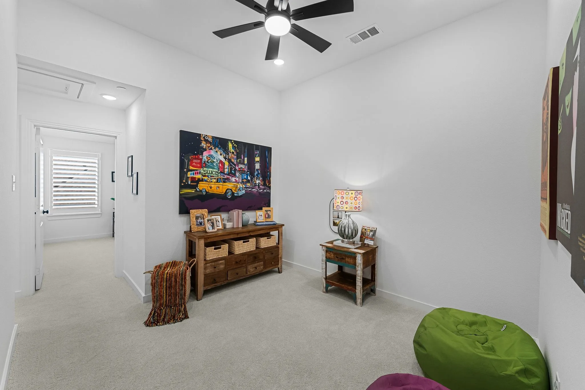 Townhouse For Sale in Collin County , 8117 Legacy Oak Drive, Mc Kinney, Texas 75071, 3 Bedroom, 3 Bathroom, 2 Garage spaces, 1,879 Sqft, built in 2024, mls#21357132, Real Estate Agent in Mc Kinney, Homes For Sale in Collin county, Homes For Sale in Mc Kinney, Realtor in Mc Kinney Texas, Real Estate Brokerage Independent Realty Texas, Luminita Cordes Realtor