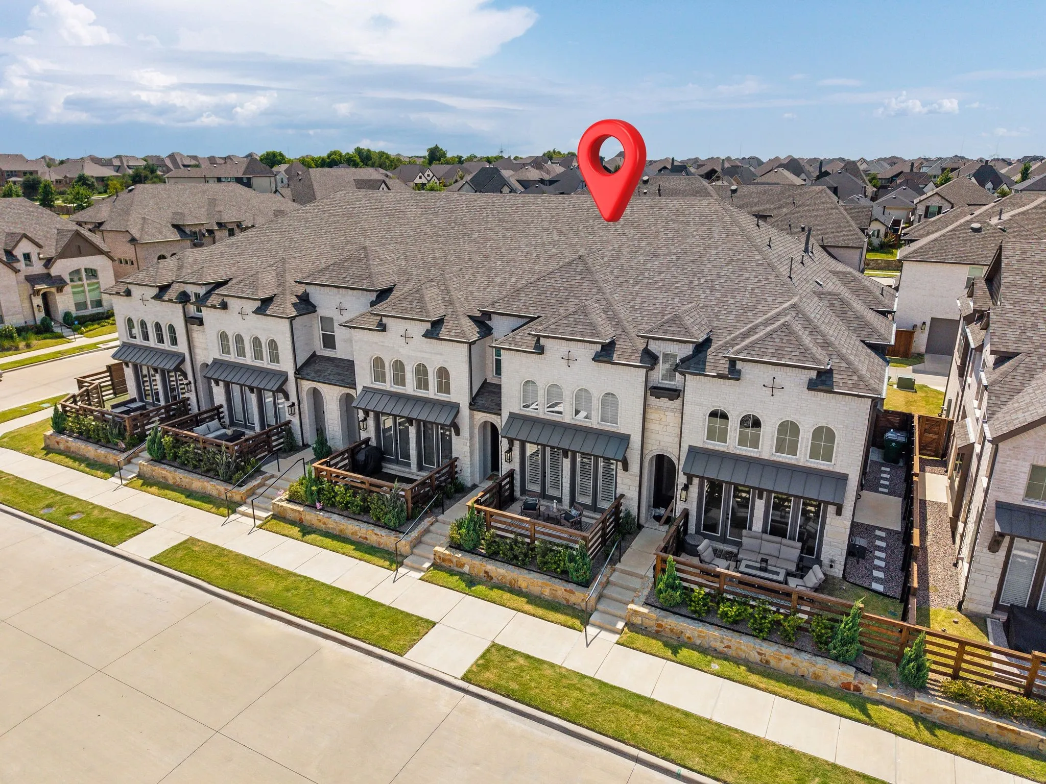 Townhouse For Sale in Collin County , 8117 Legacy Oak Drive, Mc Kinney, Texas 75071, 3 Bedroom, 3 Bathroom, 2 Garage spaces, 1,879 Sqft, built in 2024, mls#21357132, Real Estate Agent in Mc Kinney, Homes For Sale in Collin county, Homes For Sale in Mc Kinney, Realtor in Mc Kinney Texas, Real Estate Brokerage Independent Realty Texas, Luminita Cordes Realtor