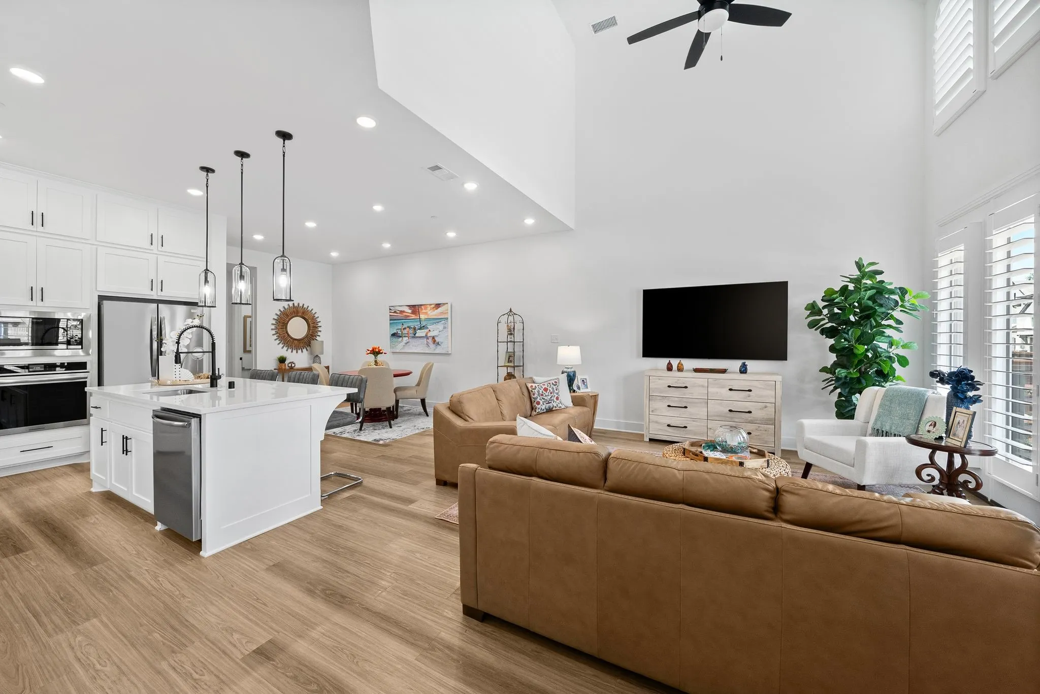 Townhouse For Sale in Collin County , 8117 Legacy Oak Drive, Mc Kinney, Texas 75071, 3 Bedroom, 3 Bathroom, 2 Garage spaces, 1,879 Sqft, built in 2024, mls#21357132, Real Estate Agent in Mc Kinney, Homes For Sale in Collin county, Homes For Sale in Mc Kinney, Realtor in Mc Kinney Texas, Real Estate Brokerage Independent Realty Texas, Luminita Cordes Realtor