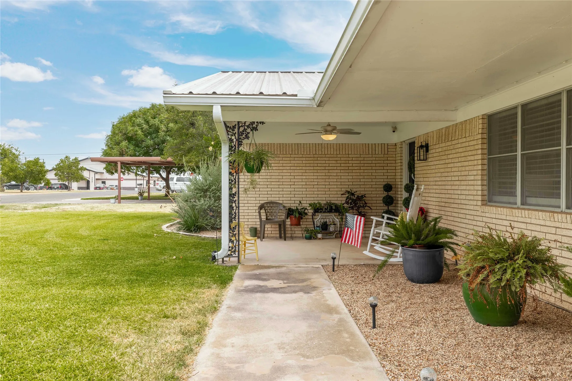 Single Family Residence For Sale in Mills County , 1607 Earl Street, Goldthwaite, Texas 76844, 3 Bedroom, 2 Bathroom, 2 Garage spaces, 1,870 Sqft, built in 1974, mls#21370895, Real Estate Agent in Goldthwaite, Homes For Sale in Mills county, Homes For Sale in Goldthwaite, Realtor in Goldthwaite Texas, Real Estate Brokerage Independent Realty Texas, Luminita Cordes Realtor