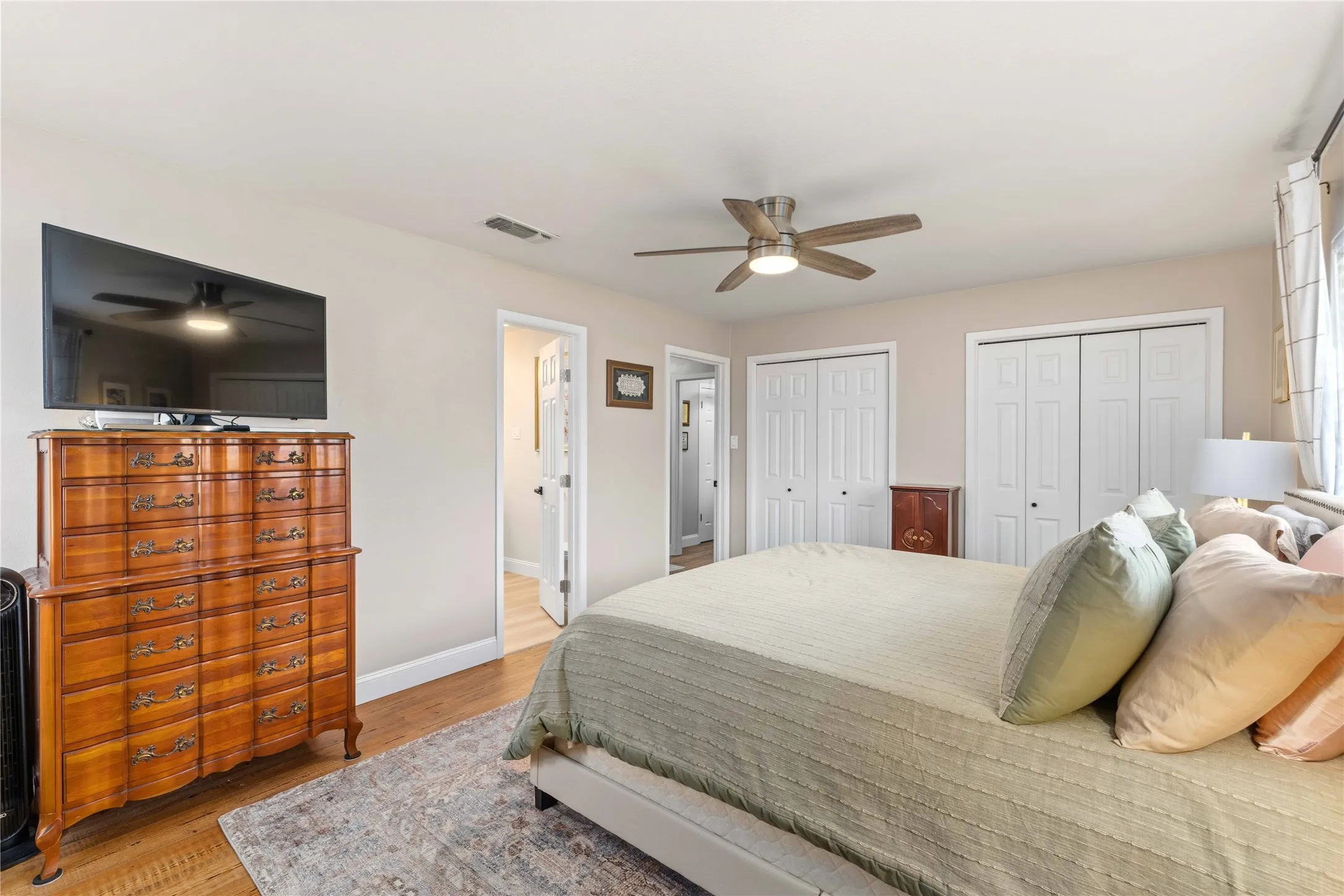 Single Family Residence For Sale in Mills County , 1607 Earl Street, Goldthwaite, Texas 76844, 3 Bedroom, 2 Bathroom, 2 Garage spaces, 1,870 Sqft, built in 1974, mls#21370895, Real Estate Agent in Goldthwaite, Homes For Sale in Mills county, Homes For Sale in Goldthwaite, Realtor in Goldthwaite Texas, Real Estate Brokerage Independent Realty Texas, Luminita Cordes Realtor