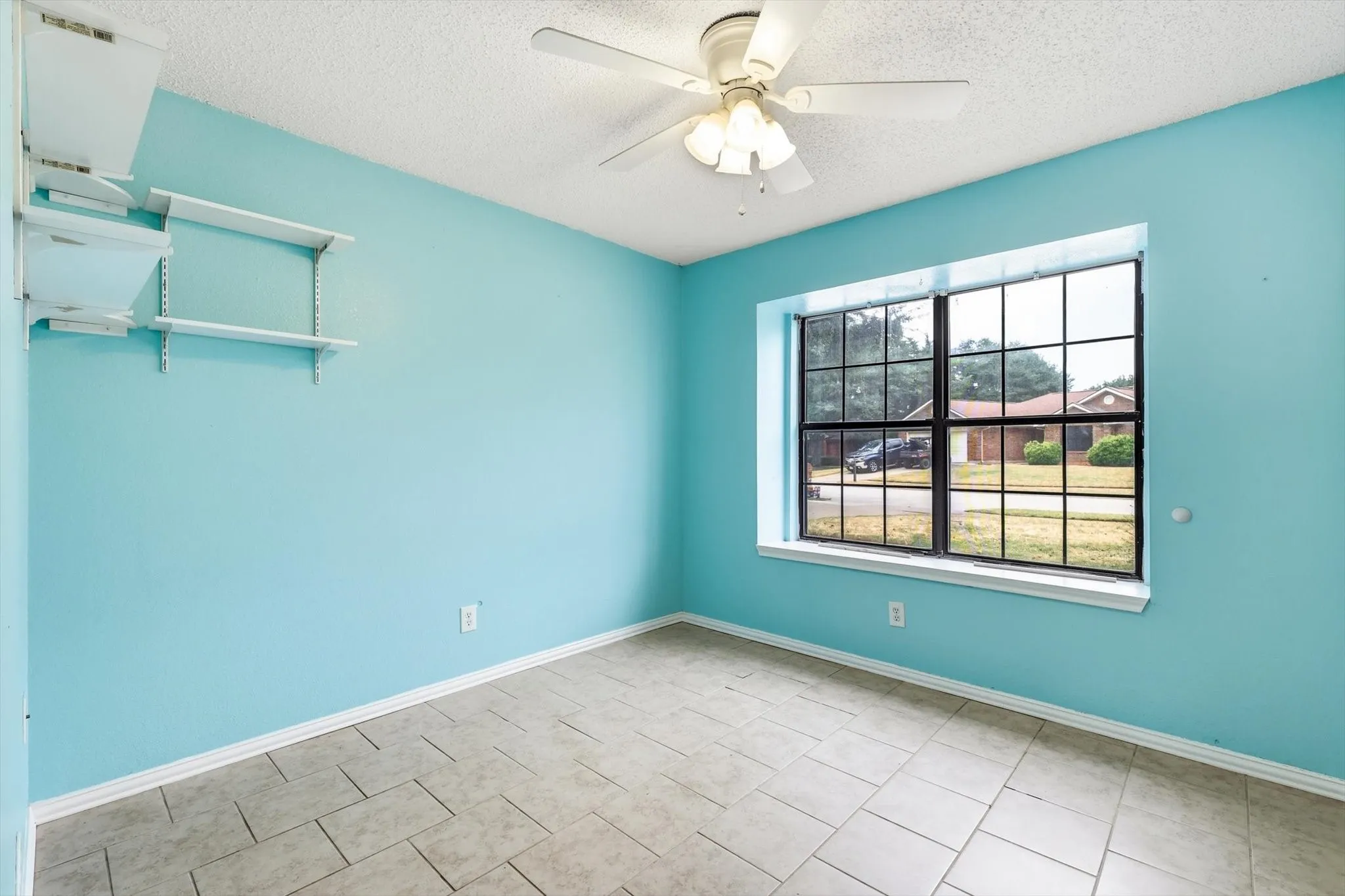 Single Family Residence For Sale in Denton County , 2714 Skyview Drive, Corinth, Texas 76210, 3 Bedroom, 2 Bathroom, 2 Garage spaces, 1,515 Sqft, built in 1986, mls#21370526, Real Estate Agent in Corinth, Homes For Sale in Denton county, Homes For Sale in Corinth, Realtor in Corinth Texas, Real Estate Brokerage Independent Realty Texas, Luminita Cordes Realtor