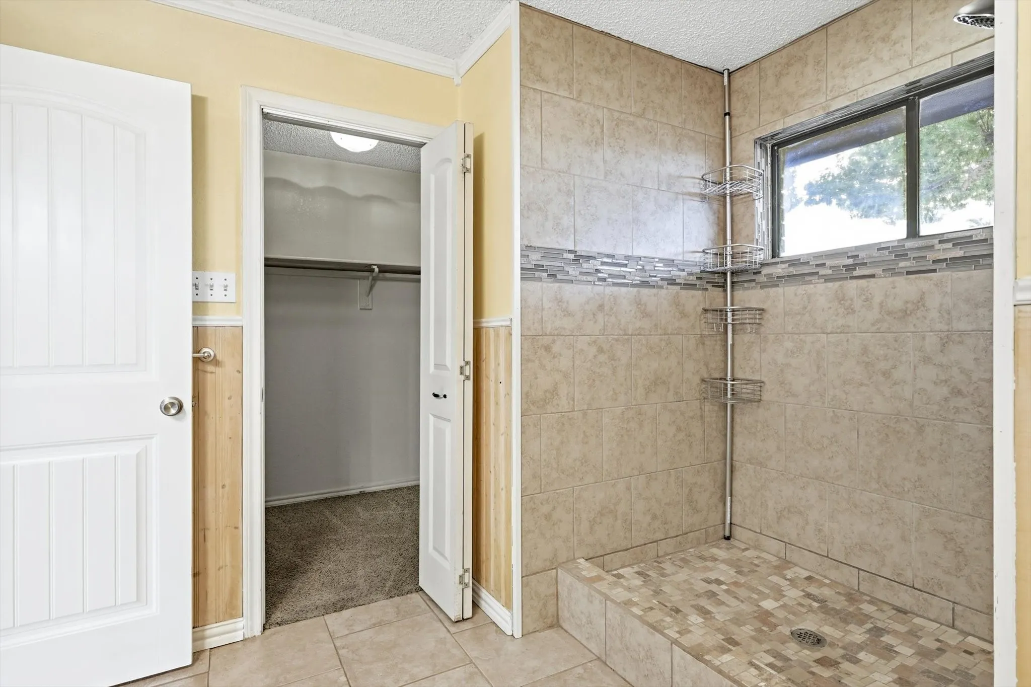 Single Family Residence For Sale in Denton County , 2714 Skyview Drive, Corinth, Texas 76210, 3 Bedroom, 2 Bathroom, 2 Garage spaces, 1,515 Sqft, built in 1986, mls#21370526, Real Estate Agent in Corinth, Homes For Sale in Denton county, Homes For Sale in Corinth, Realtor in Corinth Texas, Real Estate Brokerage Independent Realty Texas, Luminita Cordes Realtor