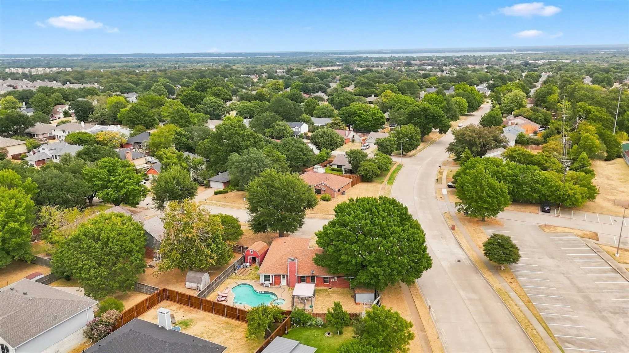 Single Family Residence For Sale in Denton County , 2714 Skyview Drive, Corinth, Texas 76210, 3 Bedroom, 2 Bathroom, 2 Garage spaces, 1,515 Sqft, built in 1986, mls#21370526, Real Estate Agent in Corinth, Homes For Sale in Denton county, Homes For Sale in Corinth, Realtor in Corinth Texas, Real Estate Brokerage Independent Realty Texas, Luminita Cordes Realtor