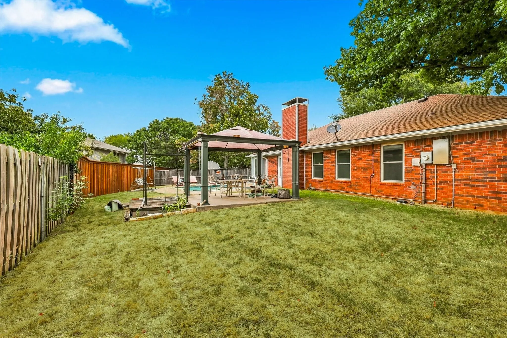 Single Family Residence For Sale in Denton County , 2714 Skyview Drive, Corinth, Texas 76210, 3 Bedroom, 2 Bathroom, 2 Garage spaces, 1,515 Sqft, built in 1986, mls#21370526, Real Estate Agent in Corinth, Homes For Sale in Denton county, Homes For Sale in Corinth, Realtor in Corinth Texas, Real Estate Brokerage Independent Realty Texas, Luminita Cordes Realtor