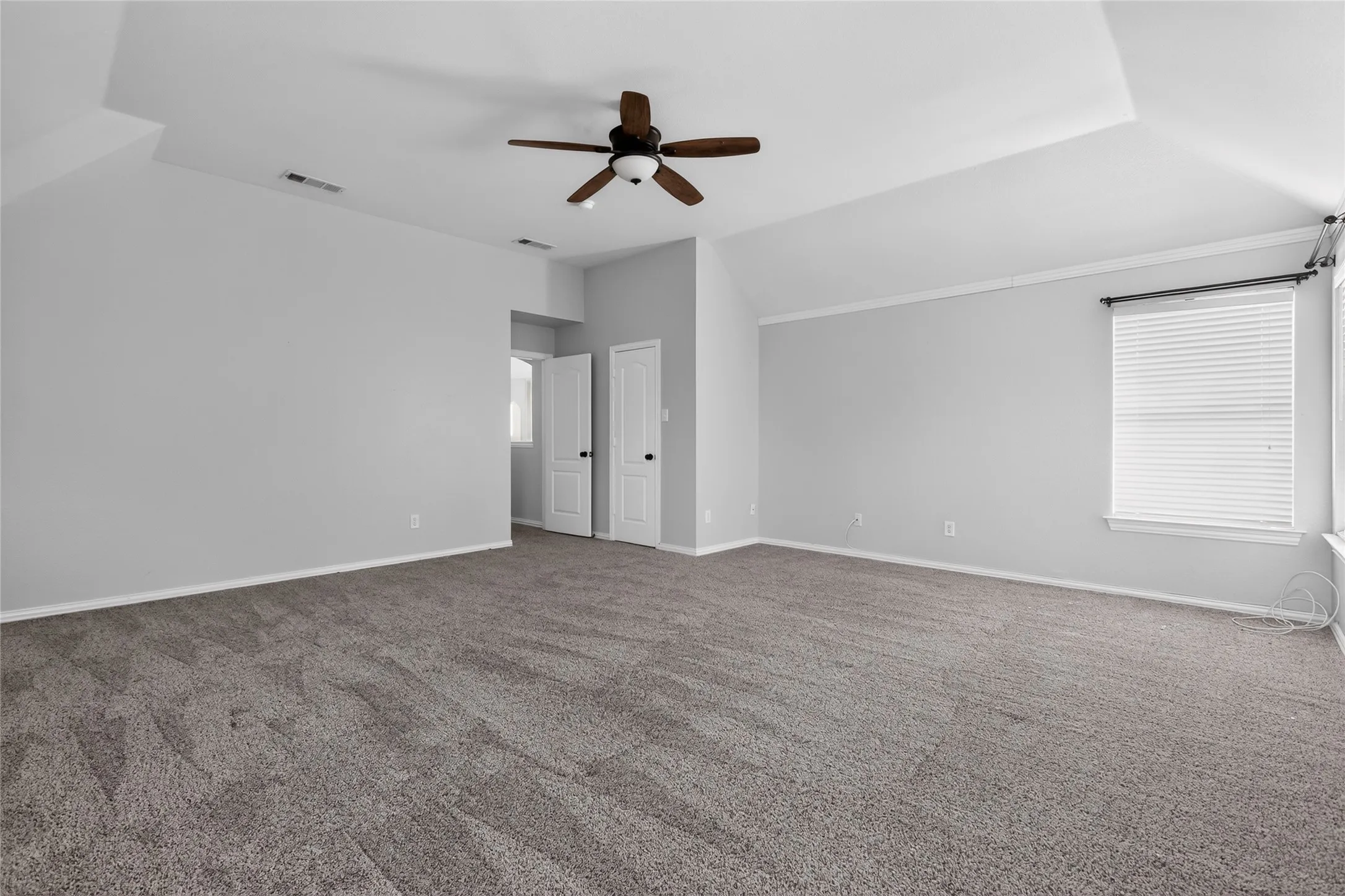 Single Family Residence For Sale in Collin County , 108 Windsor Drive, Murphy, Texas 75094, 4 Bedroom, 3 Bathroom, 2 Garage spaces, 3,103 Sqft, built in 1999, mls#21370519, Real Estate Agent in Murphy, Homes For Sale in Collin county, Homes For Sale in Murphy, Realtor in Murphy Texas, Real Estate Brokerage Independent Realty Texas, Luminita Cordes Realtor