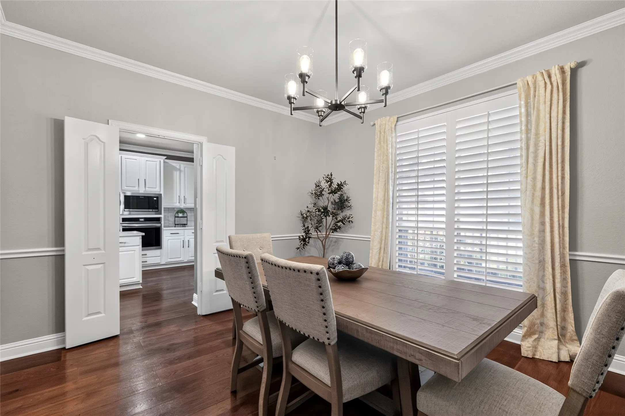 Single Family Residence For Sale in Collin County , 108 Windsor Drive, Murphy, Texas 75094, 4 Bedroom, 3 Bathroom, 2 Garage spaces, 3,103 Sqft, built in 1999, mls#21370519, Real Estate Agent in Murphy, Homes For Sale in Collin county, Homes For Sale in Murphy, Realtor in Murphy Texas, Real Estate Brokerage Independent Realty Texas, Luminita Cordes Realtor