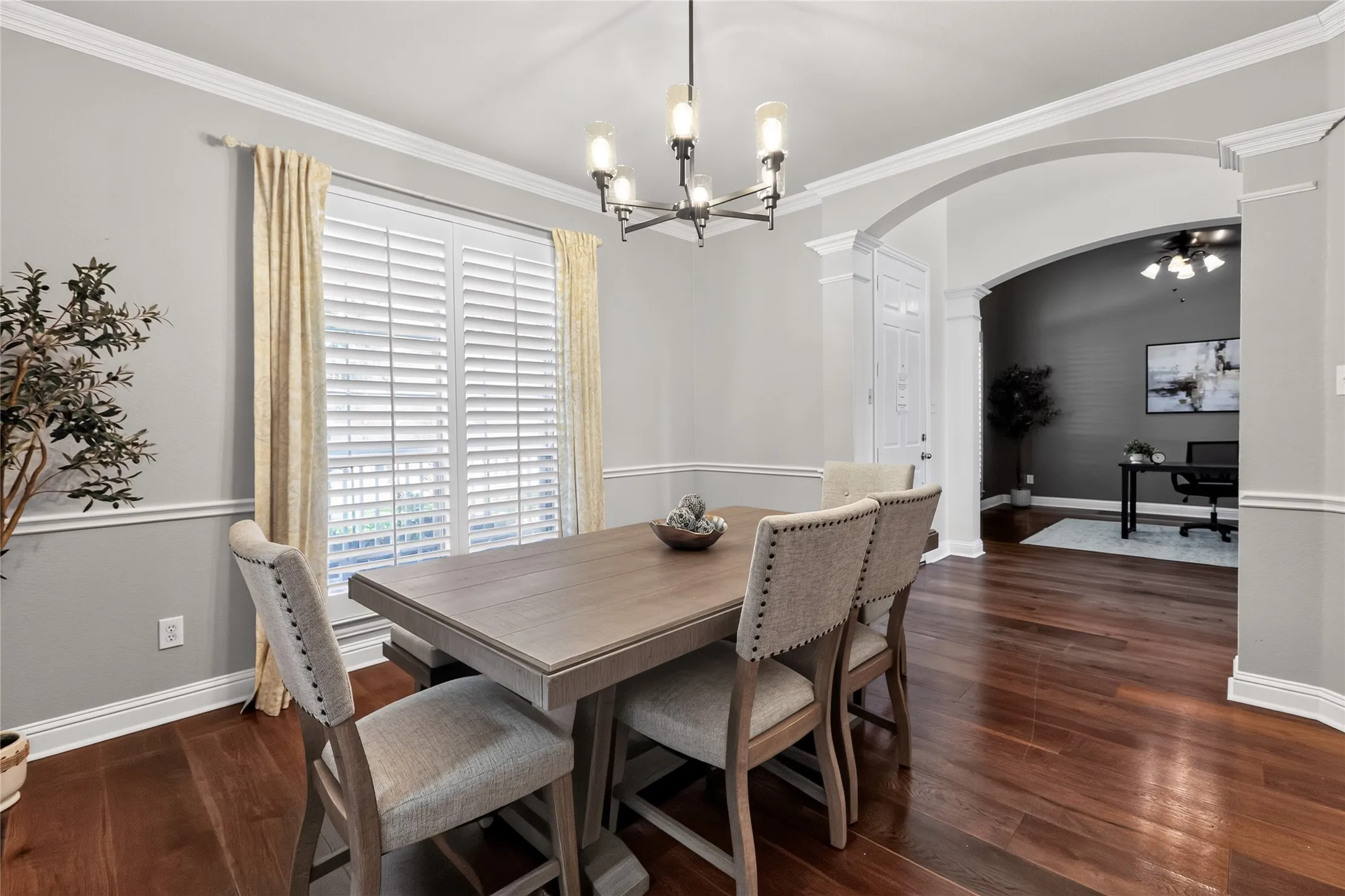 Single Family Residence For Sale in Collin County , 108 Windsor Drive, Murphy, Texas 75094, 4 Bedroom, 3 Bathroom, 2 Garage spaces, 3,103 Sqft, built in 1999, mls#21370519, Real Estate Agent in Murphy, Homes For Sale in Collin county, Homes For Sale in Murphy, Realtor in Murphy Texas, Real Estate Brokerage Independent Realty Texas, Luminita Cordes Realtor