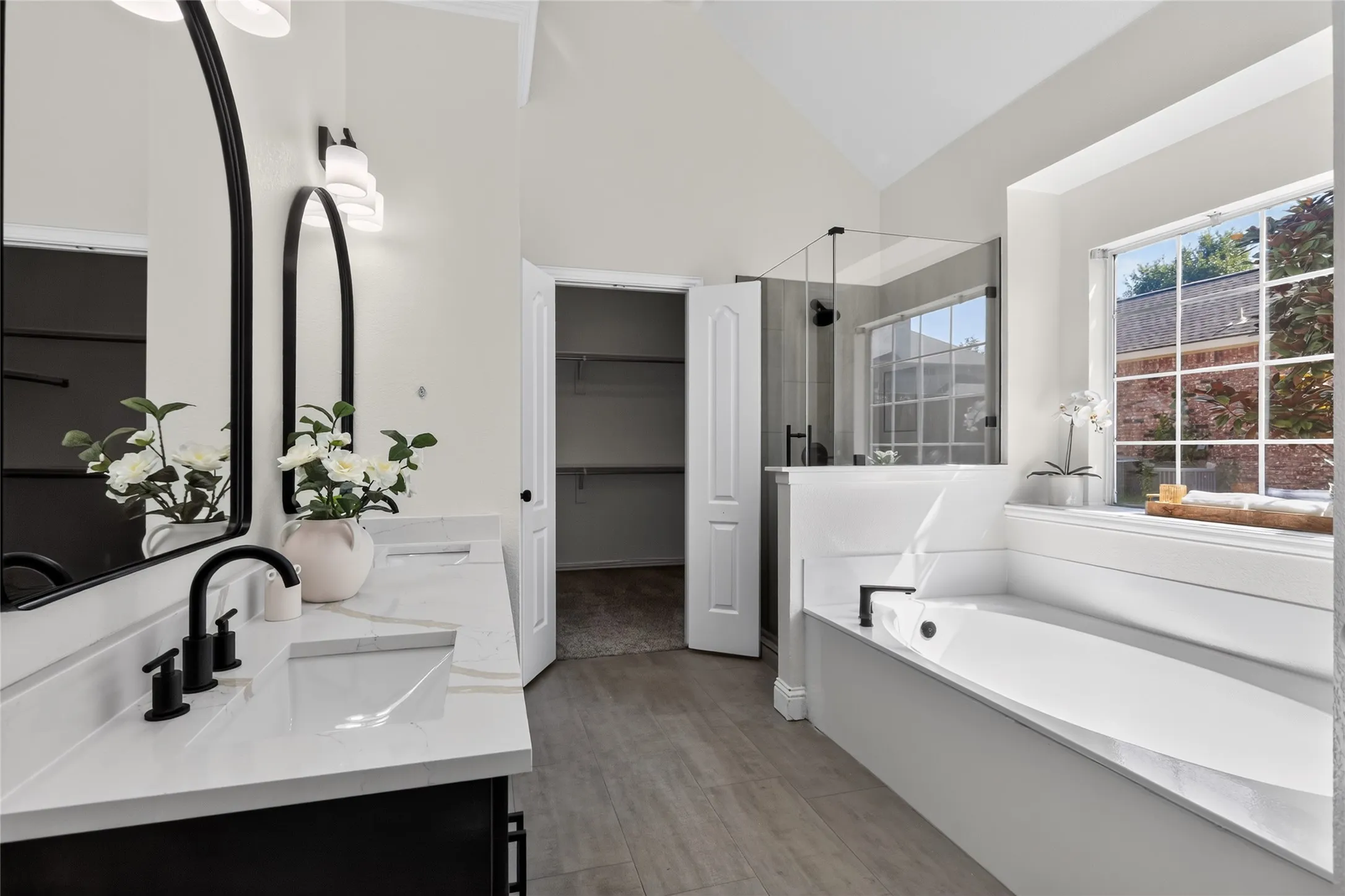 Single Family Residence For Sale in Collin County , 108 Windsor Drive, Murphy, Texas 75094, 4 Bedroom, 3 Bathroom, 2 Garage spaces, 3,103 Sqft, built in 1999, mls#21370519, Real Estate Agent in Murphy, Homes For Sale in Collin county, Homes For Sale in Murphy, Realtor in Murphy Texas, Real Estate Brokerage Independent Realty Texas, Luminita Cordes Realtor