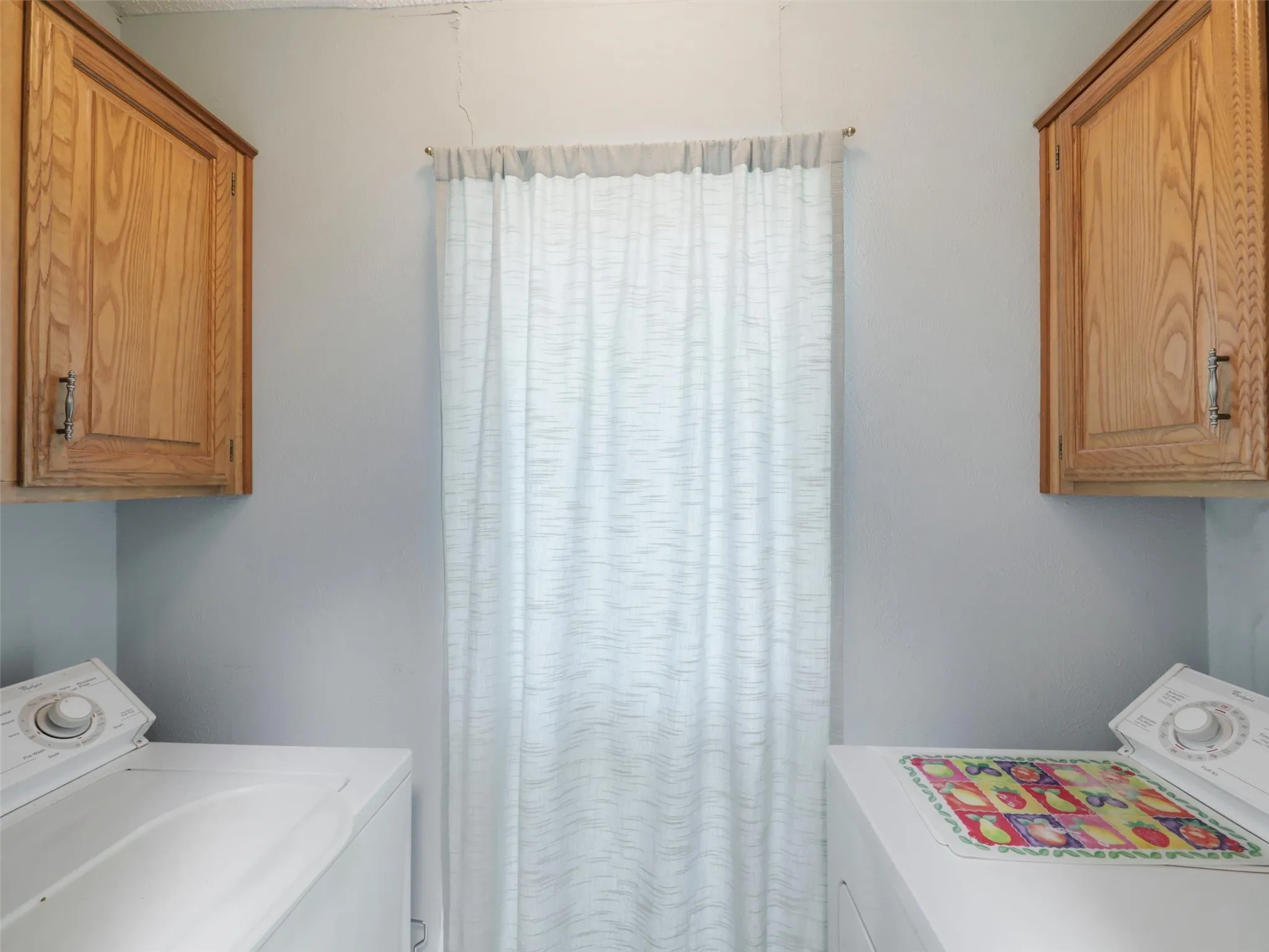 Condominium For Sale in Collin County , 2204 W Park Boulevard 2803, Plano, Texas 75075, 2 Bedroom, 2 Bathroom, Garage spaces, 1,037 Sqft, built in 1982, mls#21371021, Real Estate Agent in Plano, Homes For Sale in Collin county, Homes For Sale in Plano, Realtor in Plano Texas, Real Estate Brokerage Independent Realty Texas, Luminita Cordes Realtor