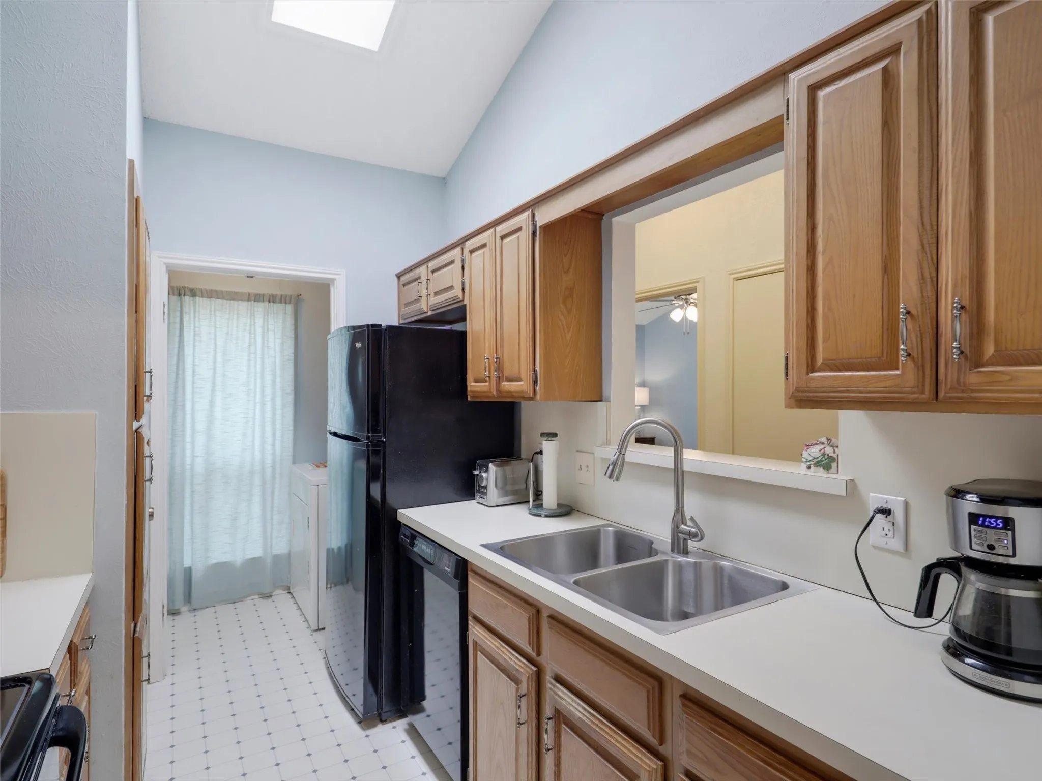Condominium For Sale in Collin County , 2204 W Park Boulevard 2803, Plano, Texas 75075, 2 Bedroom, 2 Bathroom, Garage spaces, 1,037 Sqft, built in 1982, mls#21371021, Real Estate Agent in Plano, Homes For Sale in Collin county, Homes For Sale in Plano, Realtor in Plano Texas, Real Estate Brokerage Independent Realty Texas, Luminita Cordes Realtor