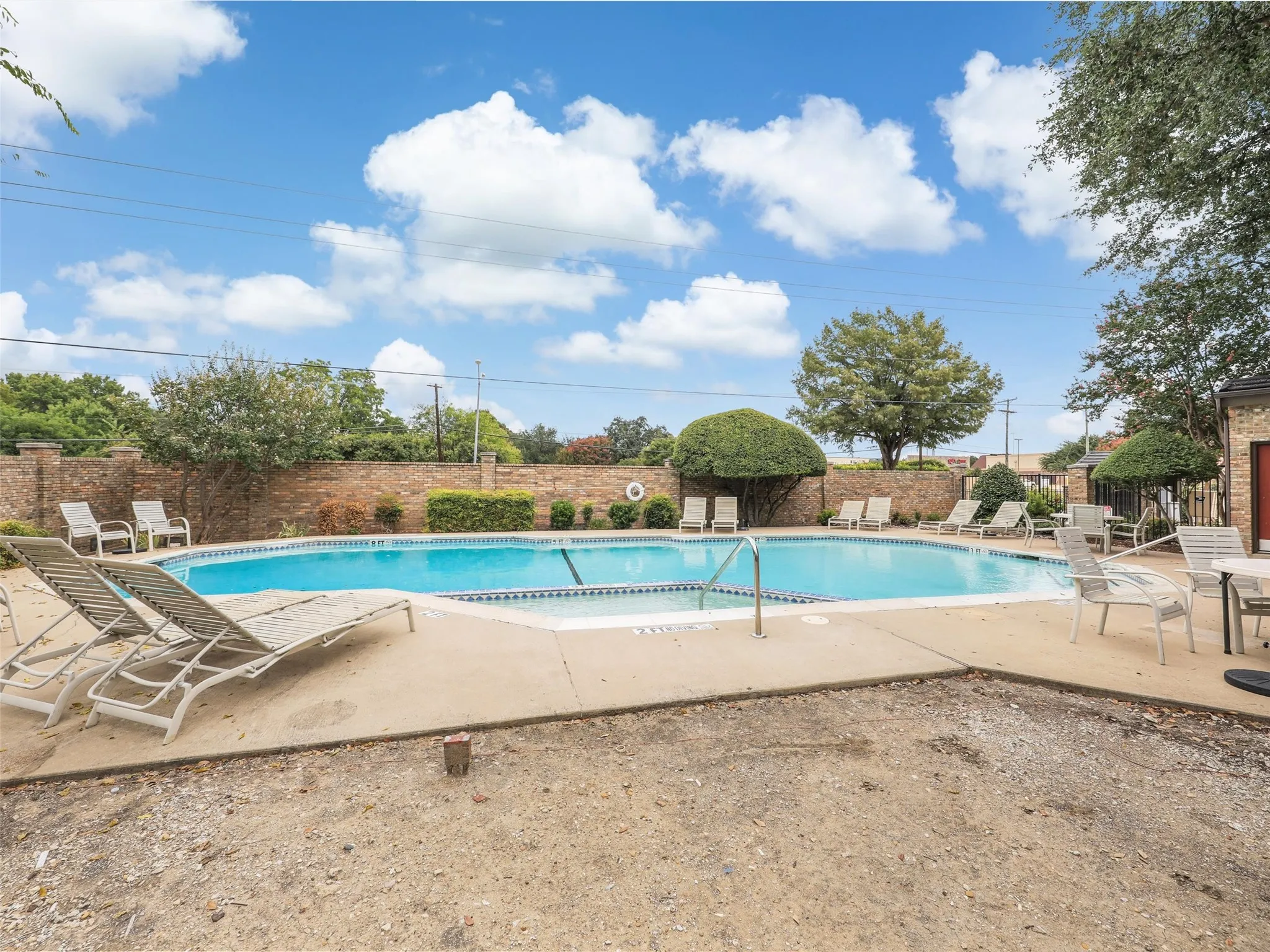 Condominium For Sale in Collin County , 2204 W Park Boulevard 2803, Plano, Texas 75075, 2 Bedroom, 2 Bathroom, Garage spaces, 1,037 Sqft, built in 1982, mls#21371021, Real Estate Agent in Plano, Homes For Sale in Collin county, Homes For Sale in Plano, Realtor in Plano Texas, Real Estate Brokerage Independent Realty Texas, Luminita Cordes Realtor