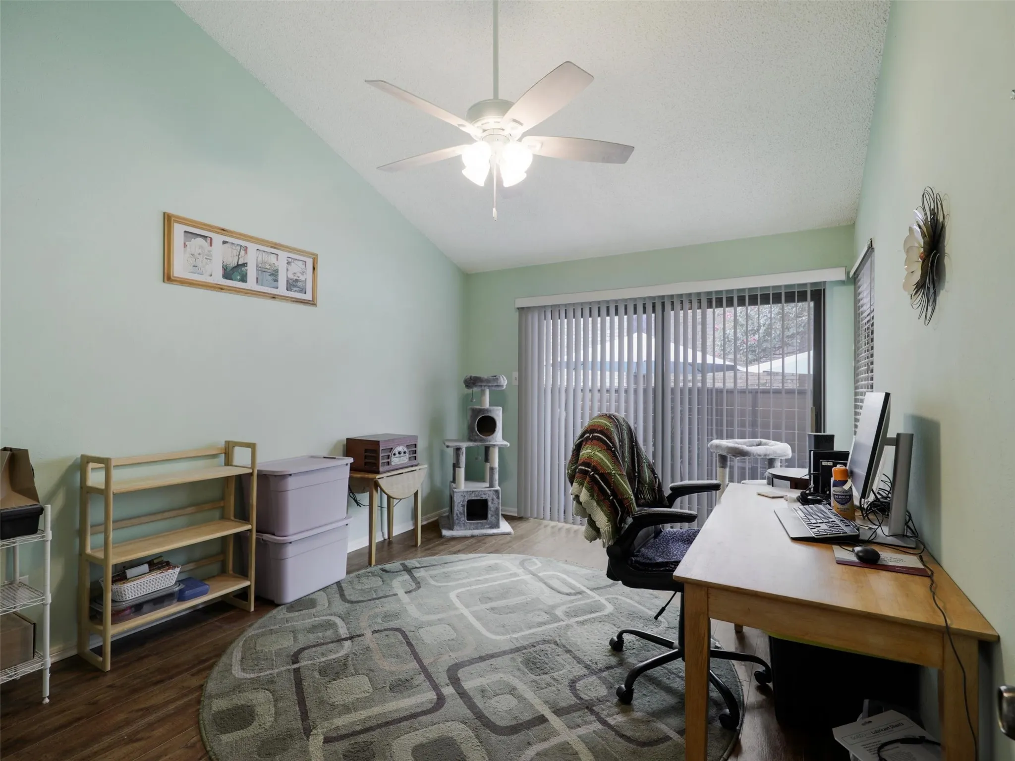 Condominium For Sale in Collin County , 2204 W Park Boulevard 2803, Plano, Texas 75075, 2 Bedroom, 2 Bathroom, Garage spaces, 1,037 Sqft, built in 1982, mls#21371021, Real Estate Agent in Plano, Homes For Sale in Collin county, Homes For Sale in Plano, Realtor in Plano Texas, Real Estate Brokerage Independent Realty Texas, Luminita Cordes Realtor