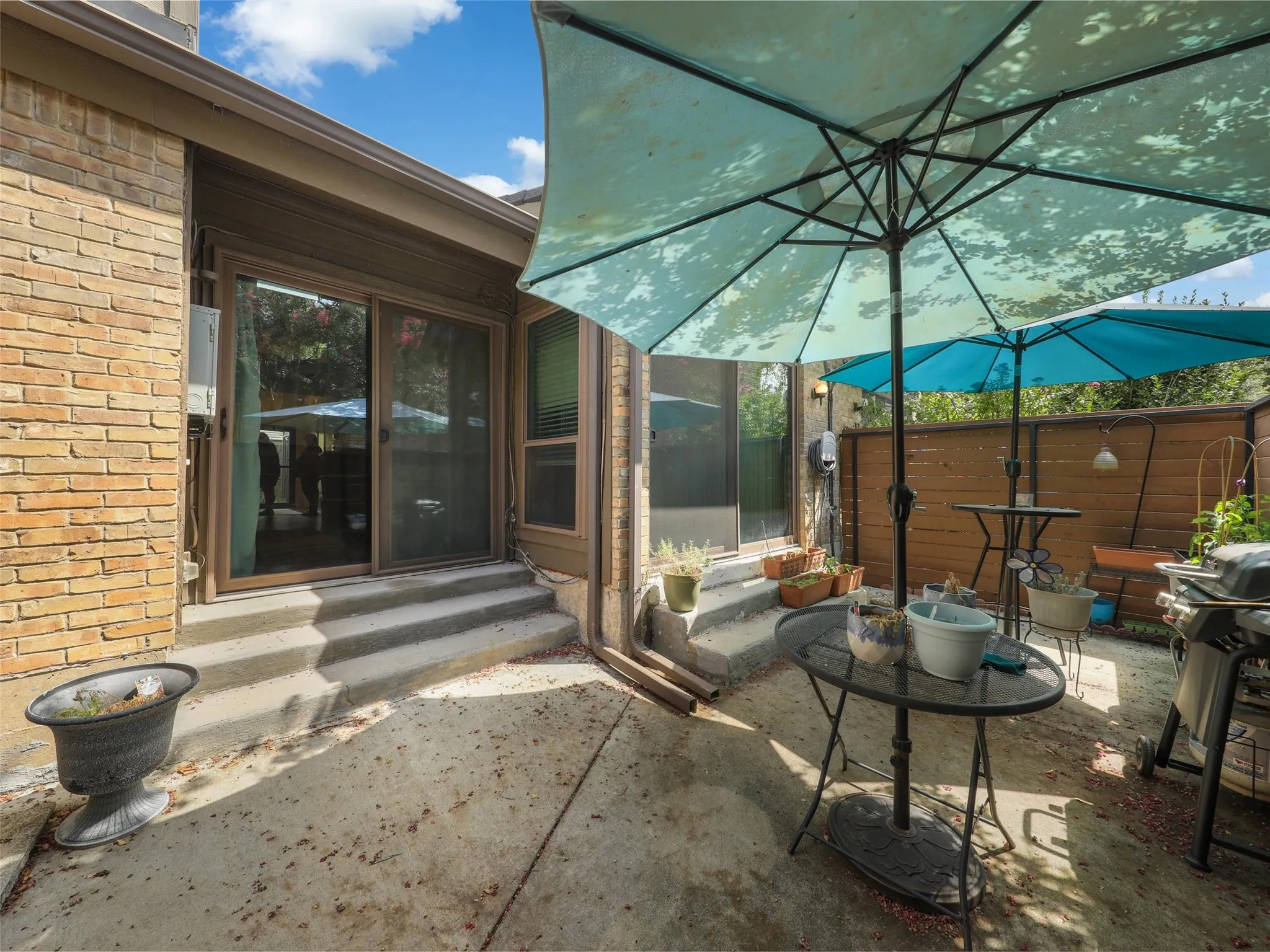 Condominium For Sale in Collin County , 2204 W Park Boulevard 2803, Plano, Texas 75075, 2 Bedroom, 2 Bathroom, Garage spaces, 1,037 Sqft, built in 1982, mls#21371021, Real Estate Agent in Plano, Homes For Sale in Collin county, Homes For Sale in Plano, Realtor in Plano Texas, Real Estate Brokerage Independent Realty Texas, Luminita Cordes Realtor